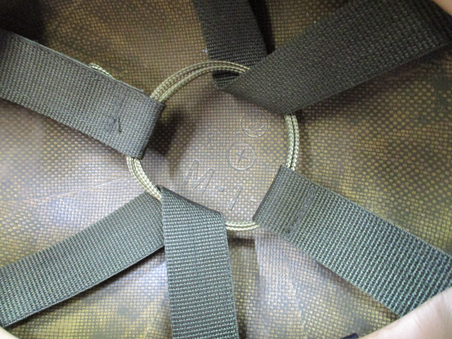 USGI PASGT Made with Kevlar Ballistic Helmet Medium OD Green Military Surplus