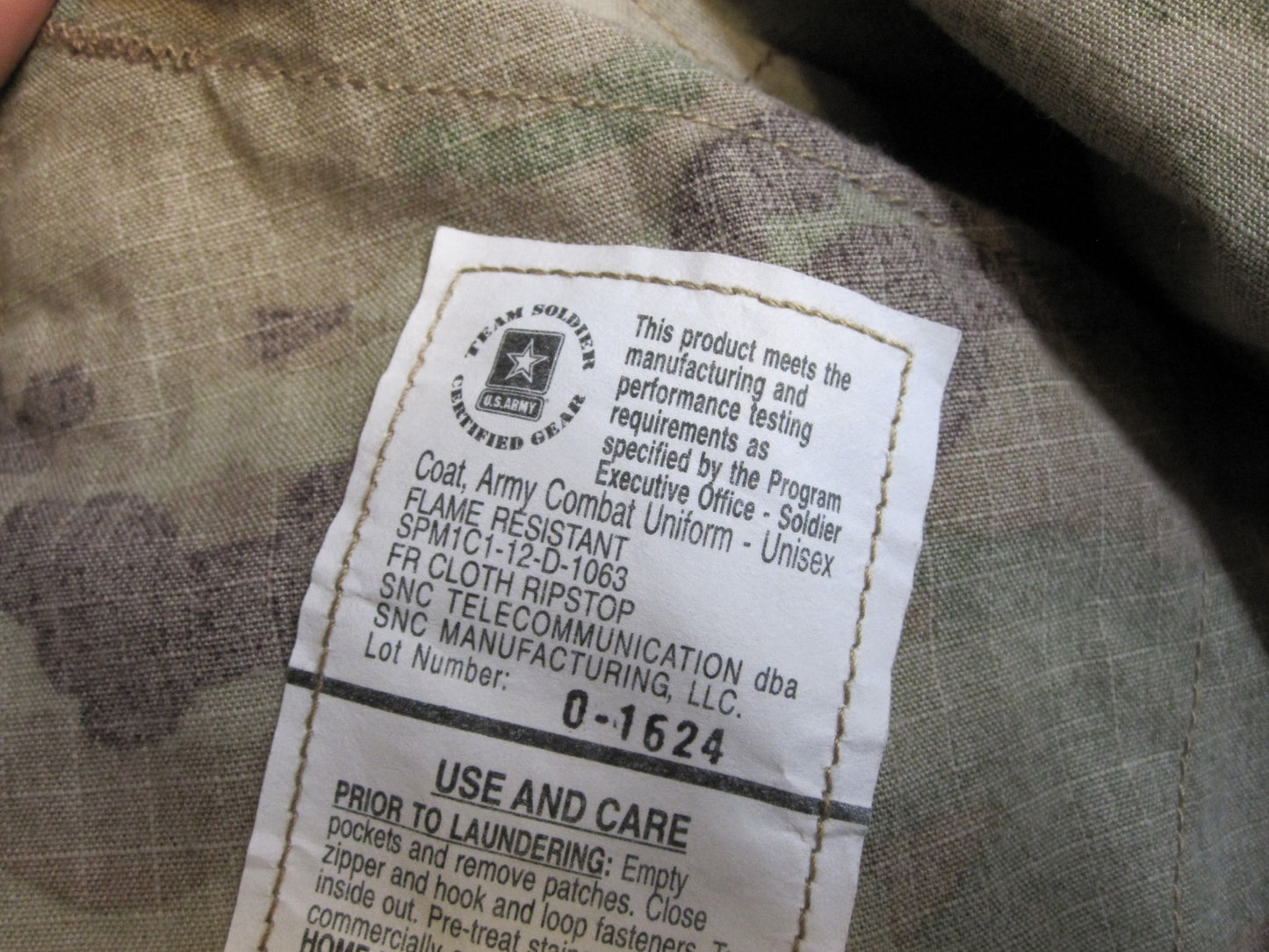 US ARMY AIR FORCE FLAME RESISTANT SHIRT UNIFORM COAT OCP SCORPION MEDIUM/REGULAR