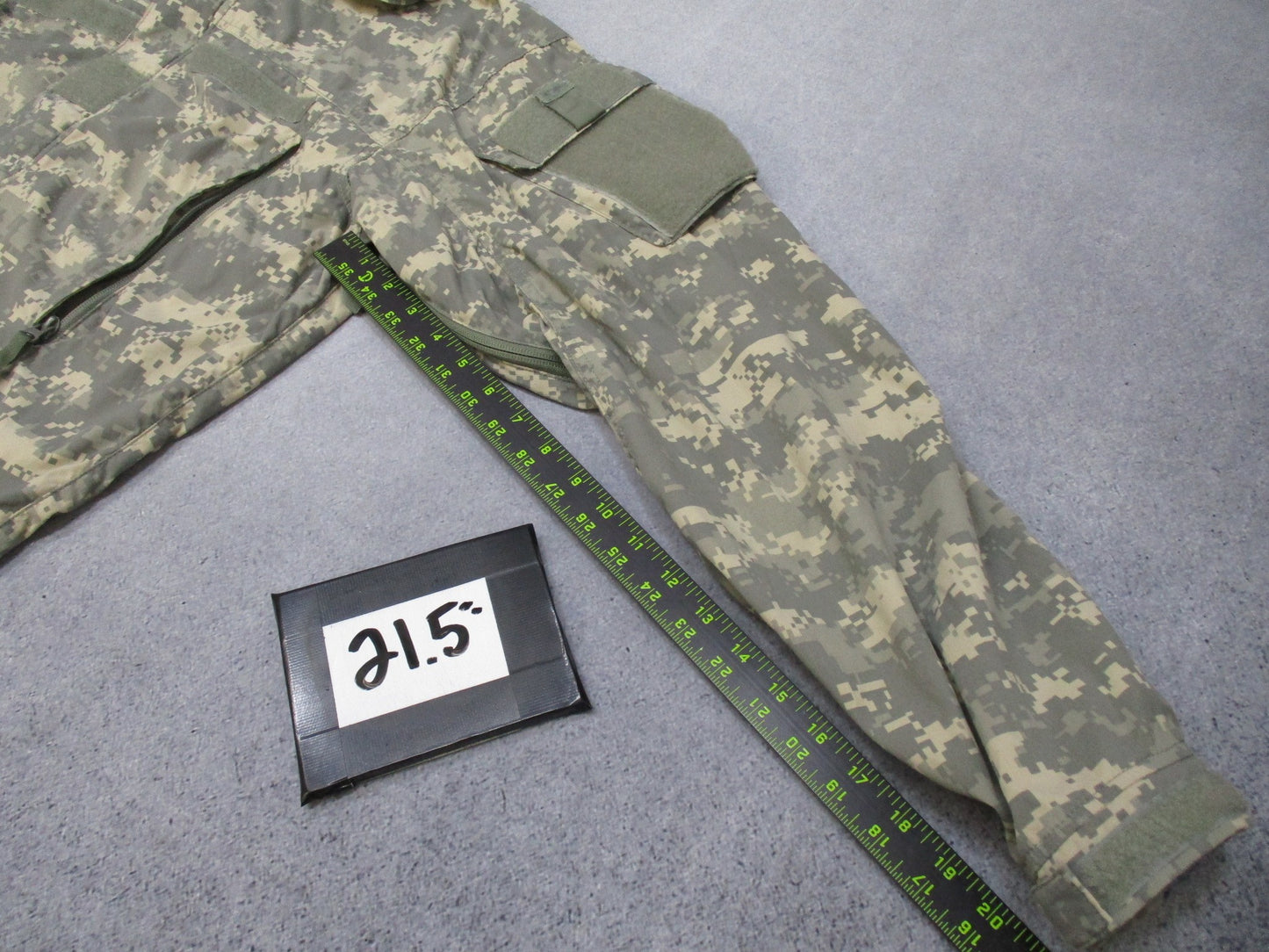 ARMY ISSUE TOP ACU DIGITAL SOFT SHELL JACKET GEN 3 PARKA SMALL/LONG LEVEL 5 - Centex Military Gear