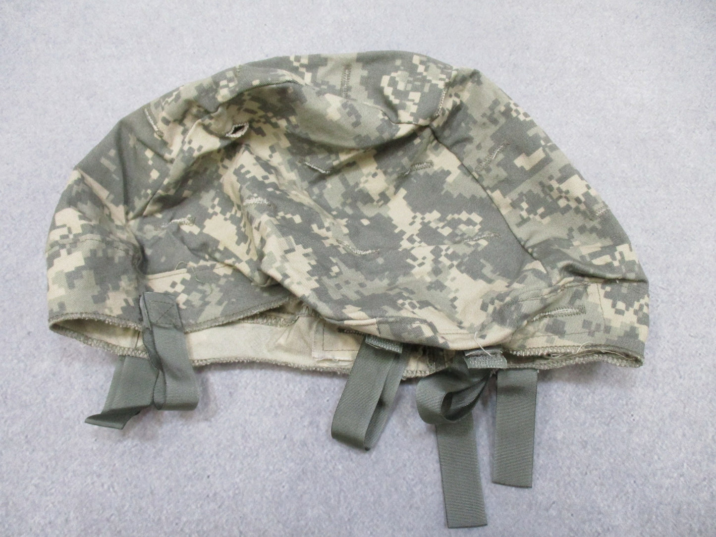 USGI PASGT Helmet Cover – ACU Digital – GWOT Era – Medium/Large - Centex Military Gear