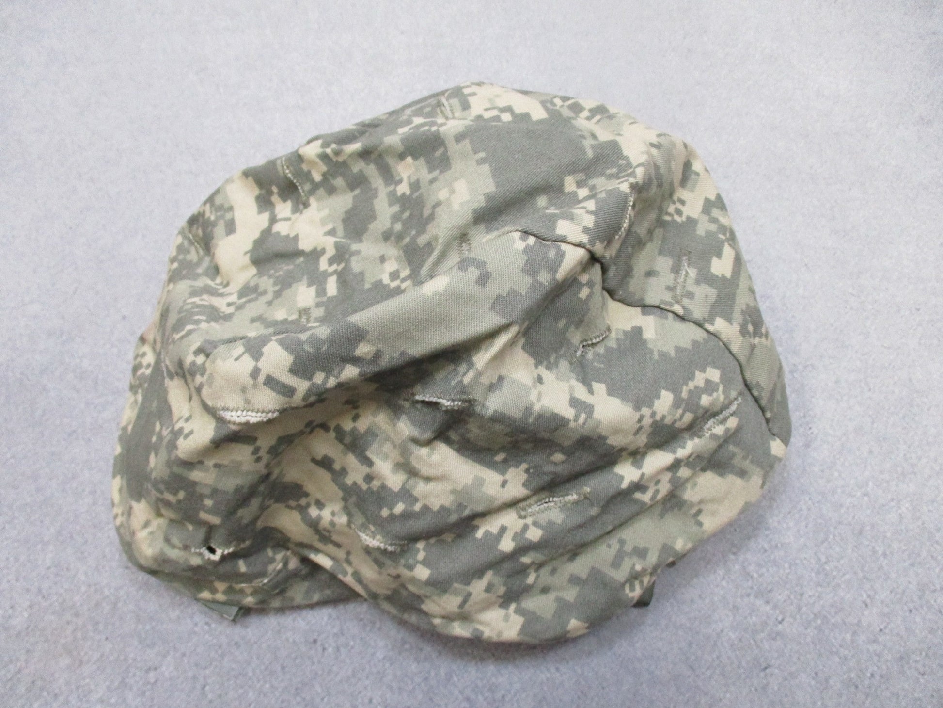 USGI PASGT Helmet Cover – ACU Digital – GWOT Era – Medium/Large - Centex Military Gear