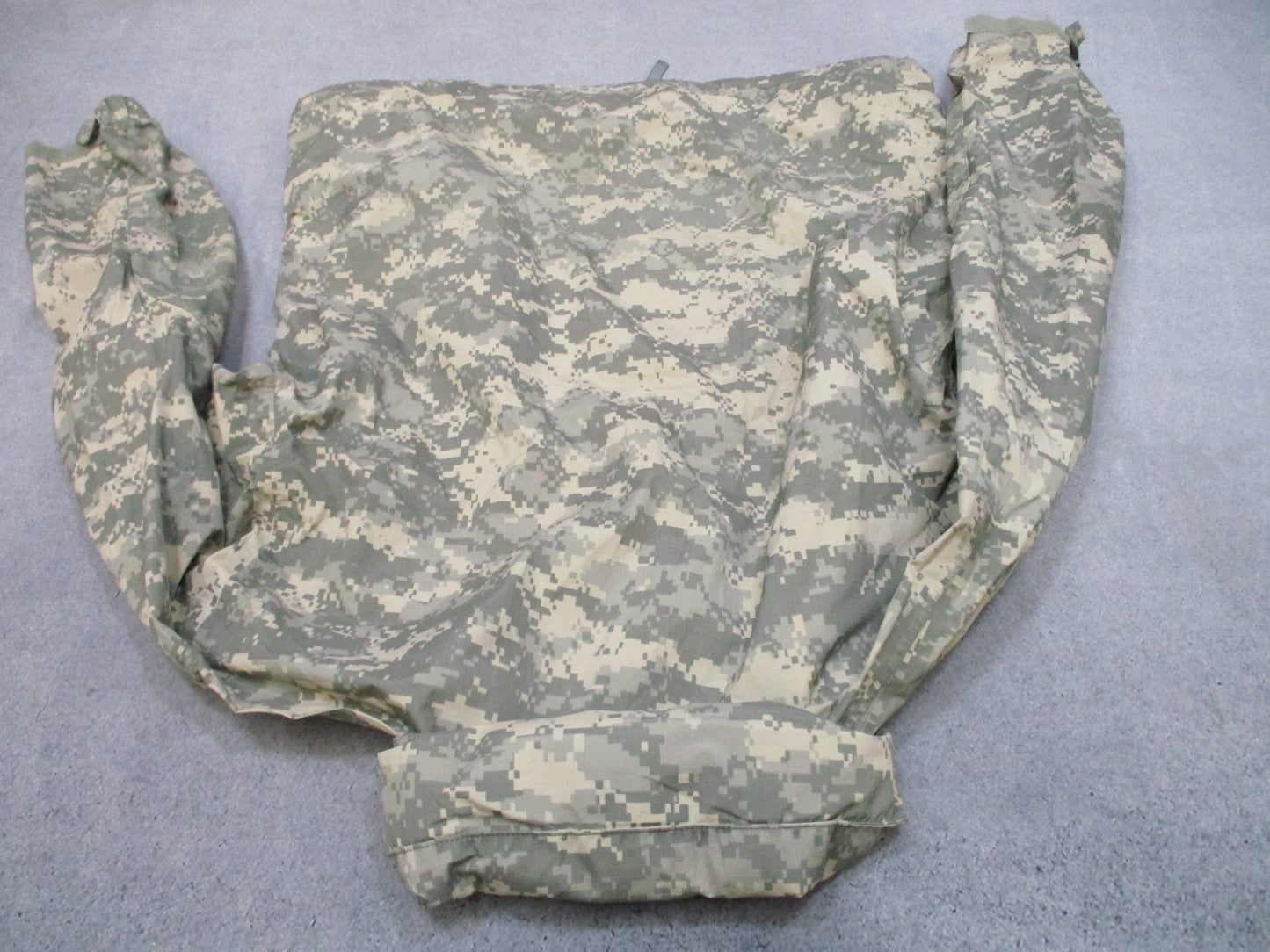 ARMY ACU DIGITAL UCP GEN III LEVEL 6 COLD/WET JACKET SMALL/SHORT GORE-TEX TOP