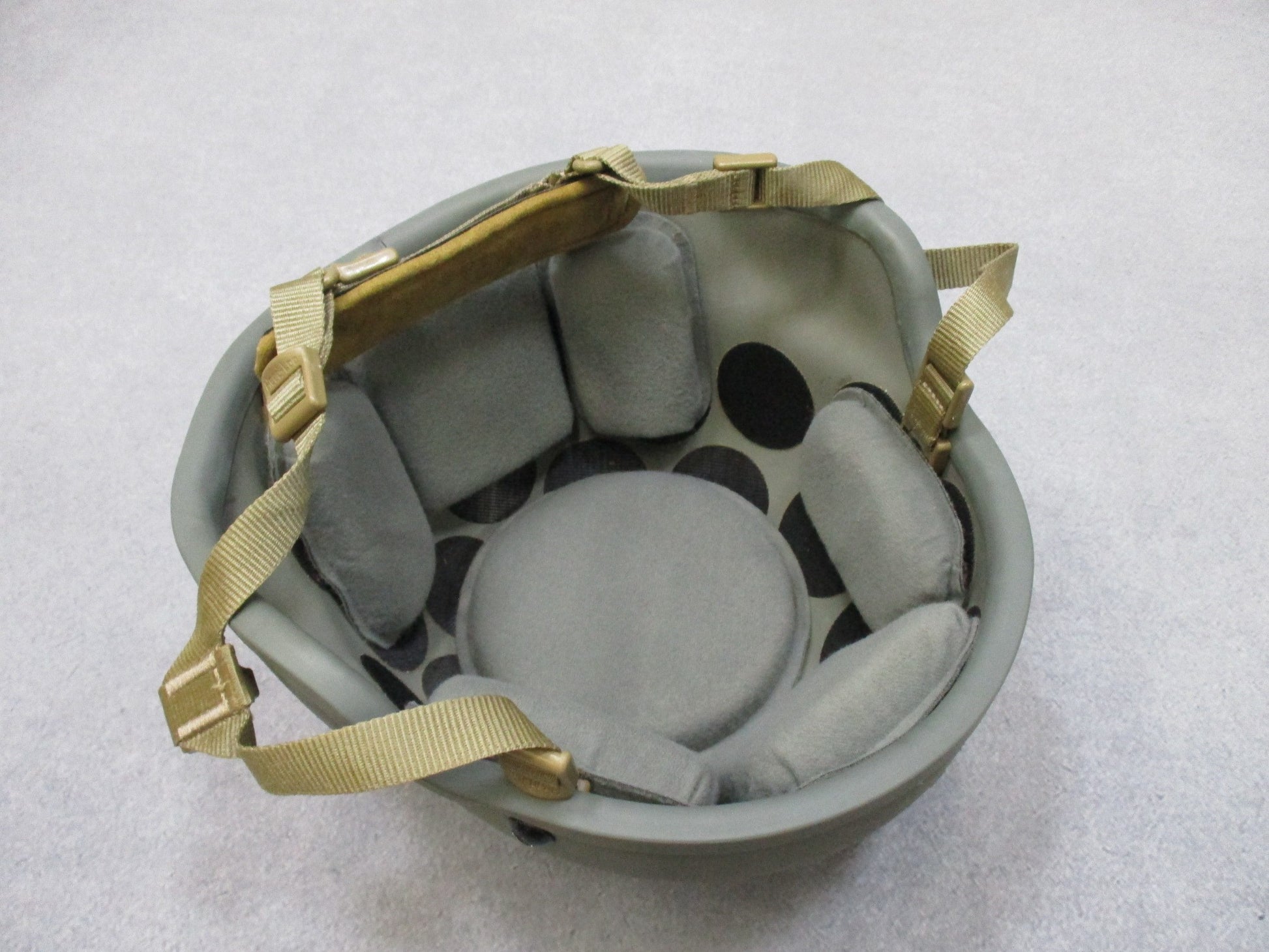 REVISION ARMY ADVANCED COMBAT HELMET MADE W/ KEVLAR ACH LARGE 8470-01-529-6344 - Centex Military Gear