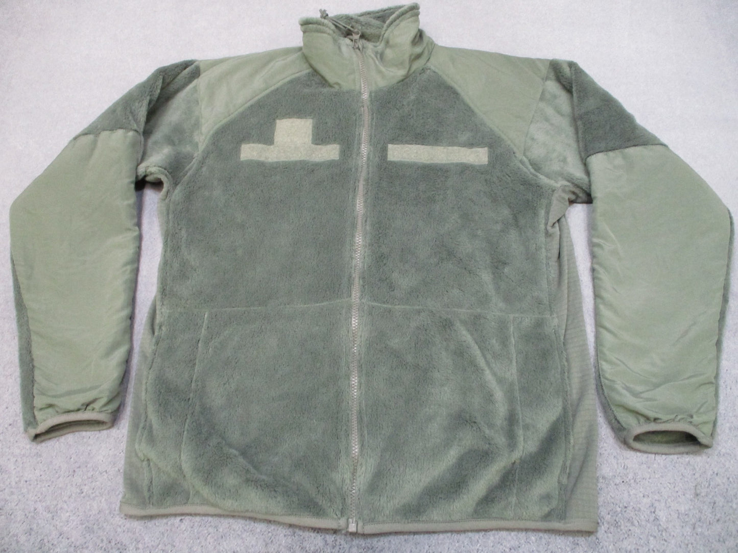 ARMY ISSUE FLEECE JACKET SMALL/REGULAR GEN 3 POLARTEC FOLIAGE GREEN ACU UCP