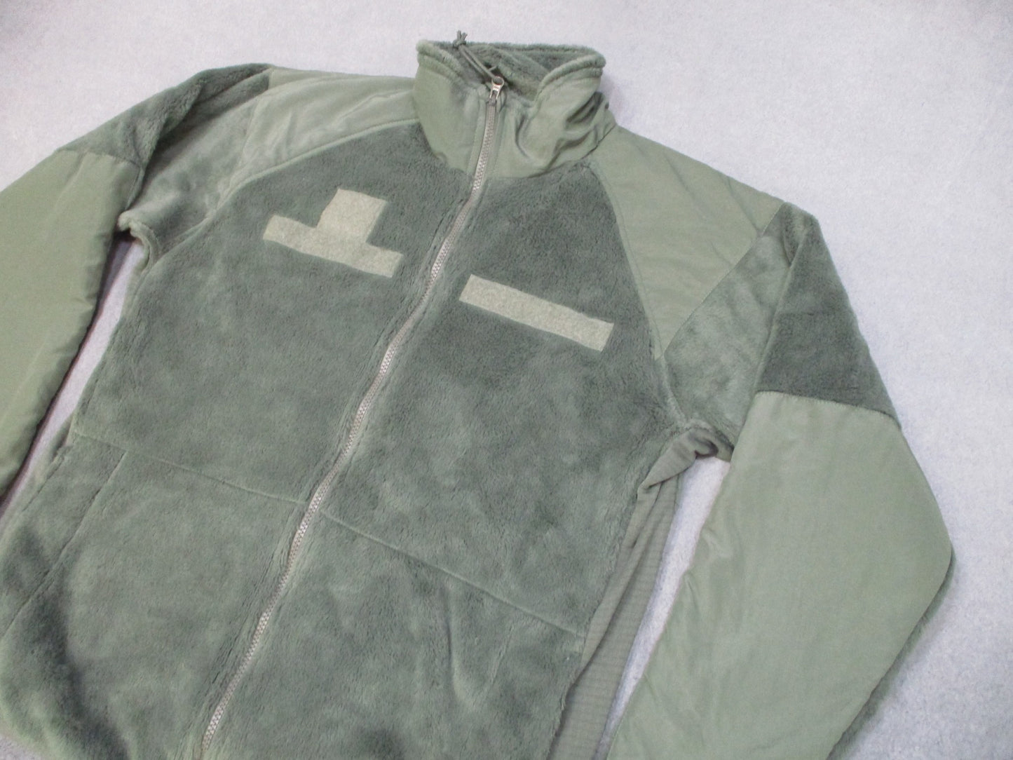 ARMY ISSUE FLEECE JACKET SMALL/REGULAR GEN 3 POLARTEC FOLIAGE GREEN ACU UCP