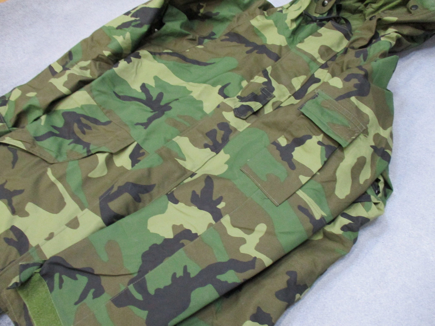 USED ARMY ISSUE WOODLAND BDU GORE-TEX JACKET WET/COLD WEATHER PARKA MEDIUM-LONG - Centex Military Gear