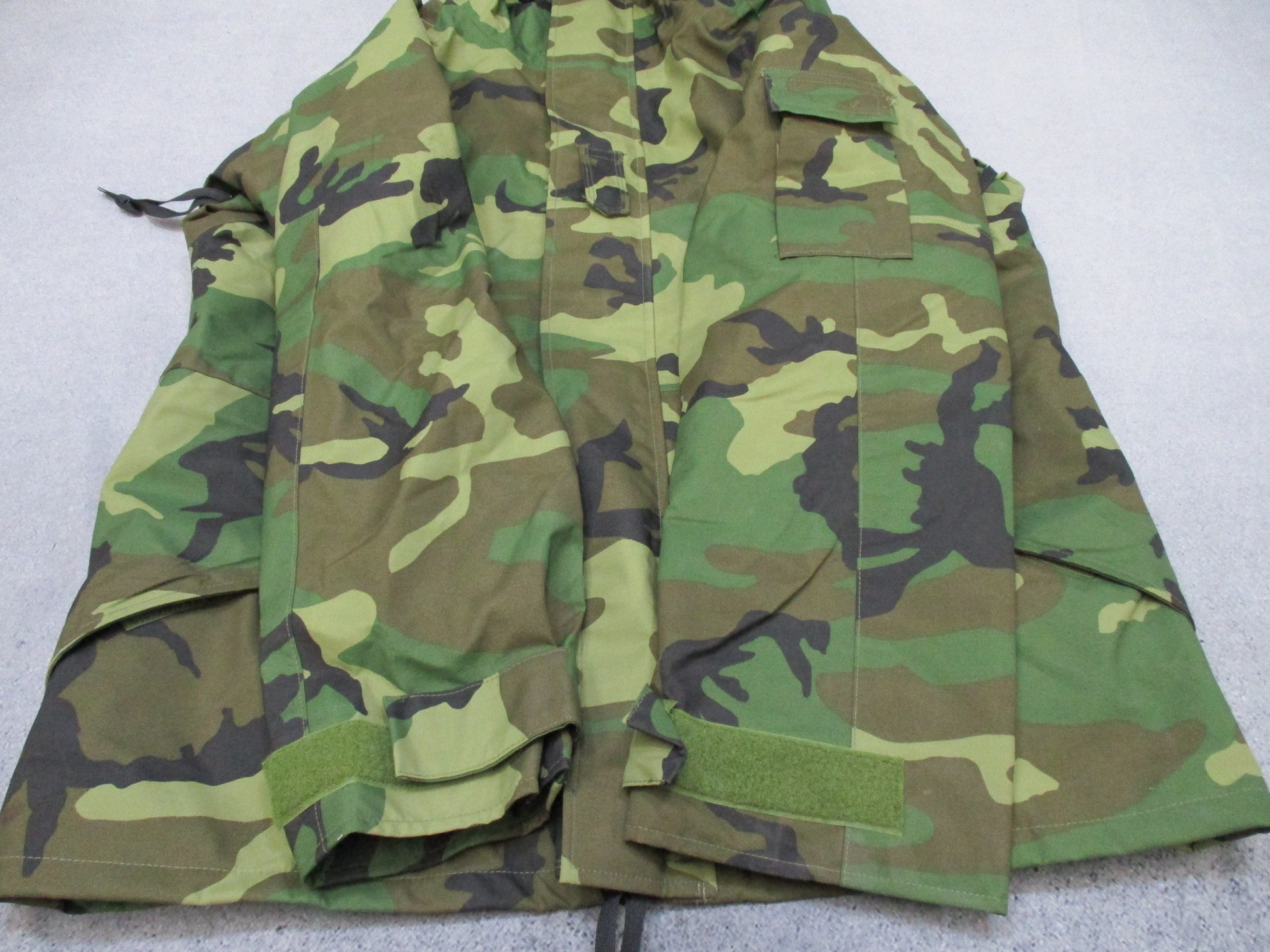 USED ARMY ISSUE WOODLAND BDU GORE-TEX JACKET WET/COLD WEATHER PARKA MEDIUM-LONG - Centex Military Gear
