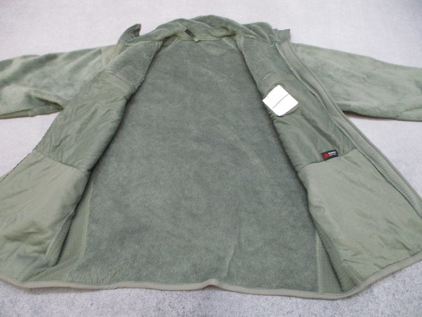 ARMY ISSUE FLEECE JACKET SMALL/REGULAR GEN 3 POLARTEC FOLIAGE GREEN ACU UCP