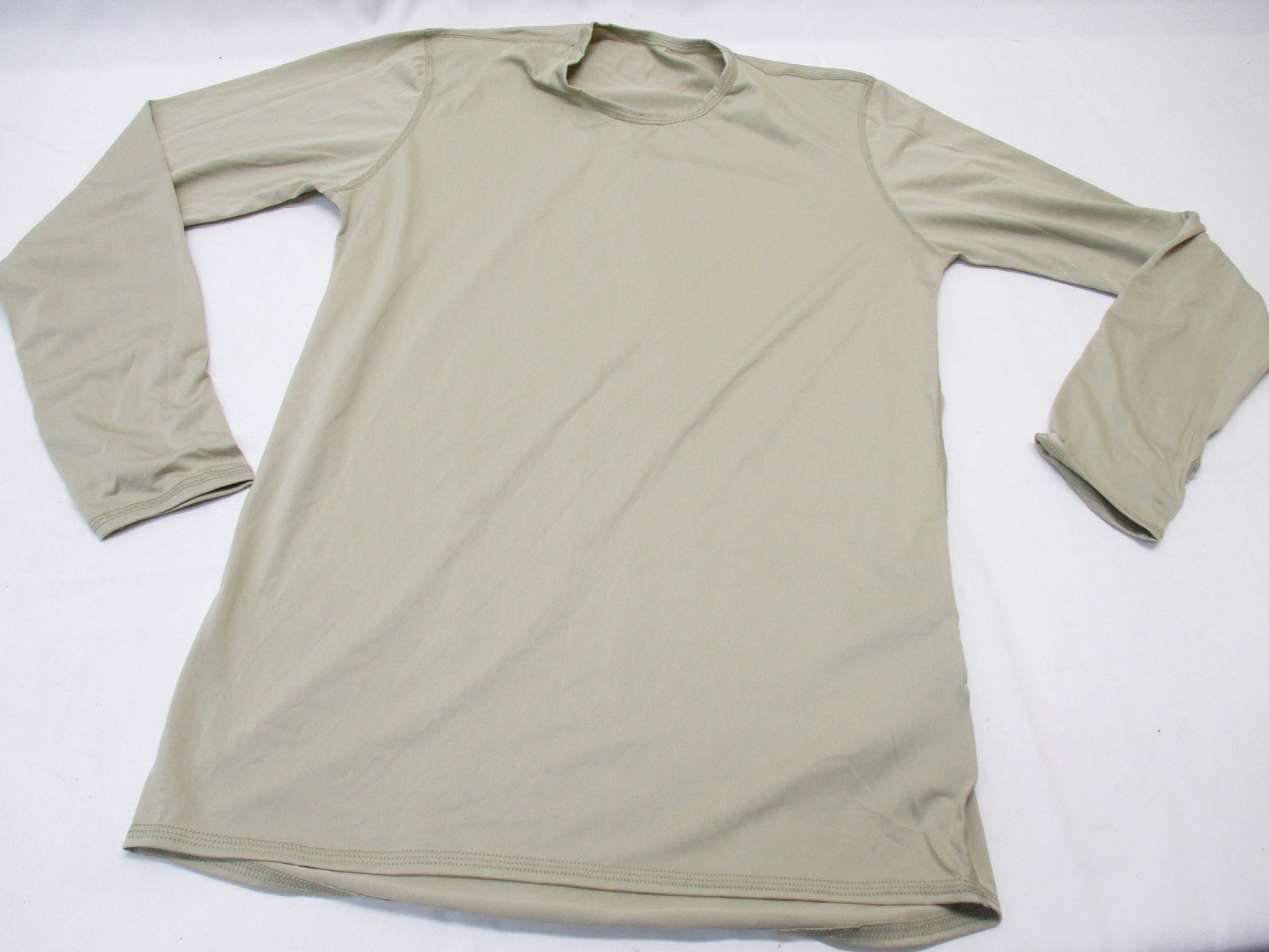 USED MILITARY SILK WEIGHT BASE LAYER SHIRT LEVEL 1 TOP SAND/TAN MOISTURE WICKING - Centex Military Gear