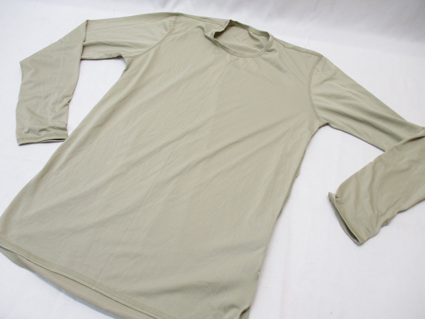 USED MILITARY SILK WEIGHT BASE LAYER SHIRT LEVEL 1 TOP SAND/TAN MOISTURE WICKING - Centex Military Gear