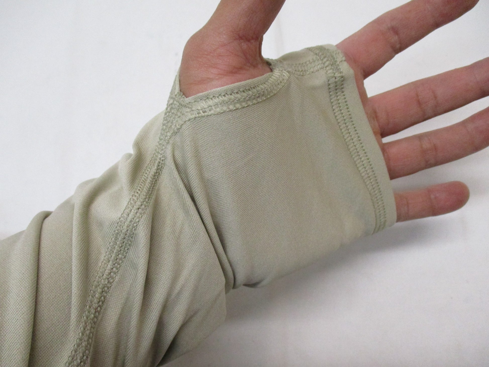 USED MILITARY SILK WEIGHT BASE LAYER SHIRT LEVEL 1 TOP SAND/TAN MOISTURE WICKING - Centex Military Gear