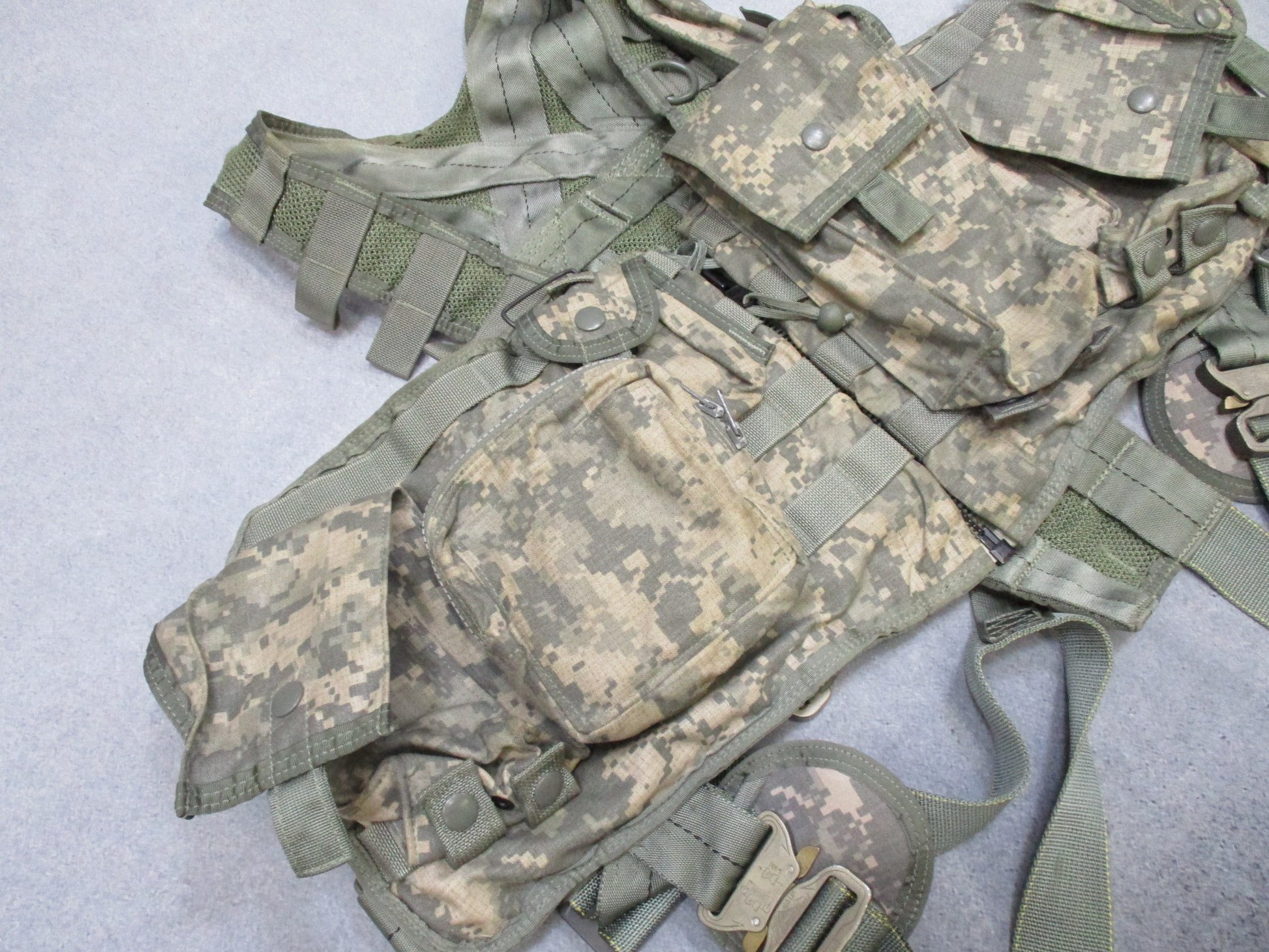 US Army Aviation Air Warrior vest harness by Centex Military Gear, featuring digital aircrew survival extraction equipment.