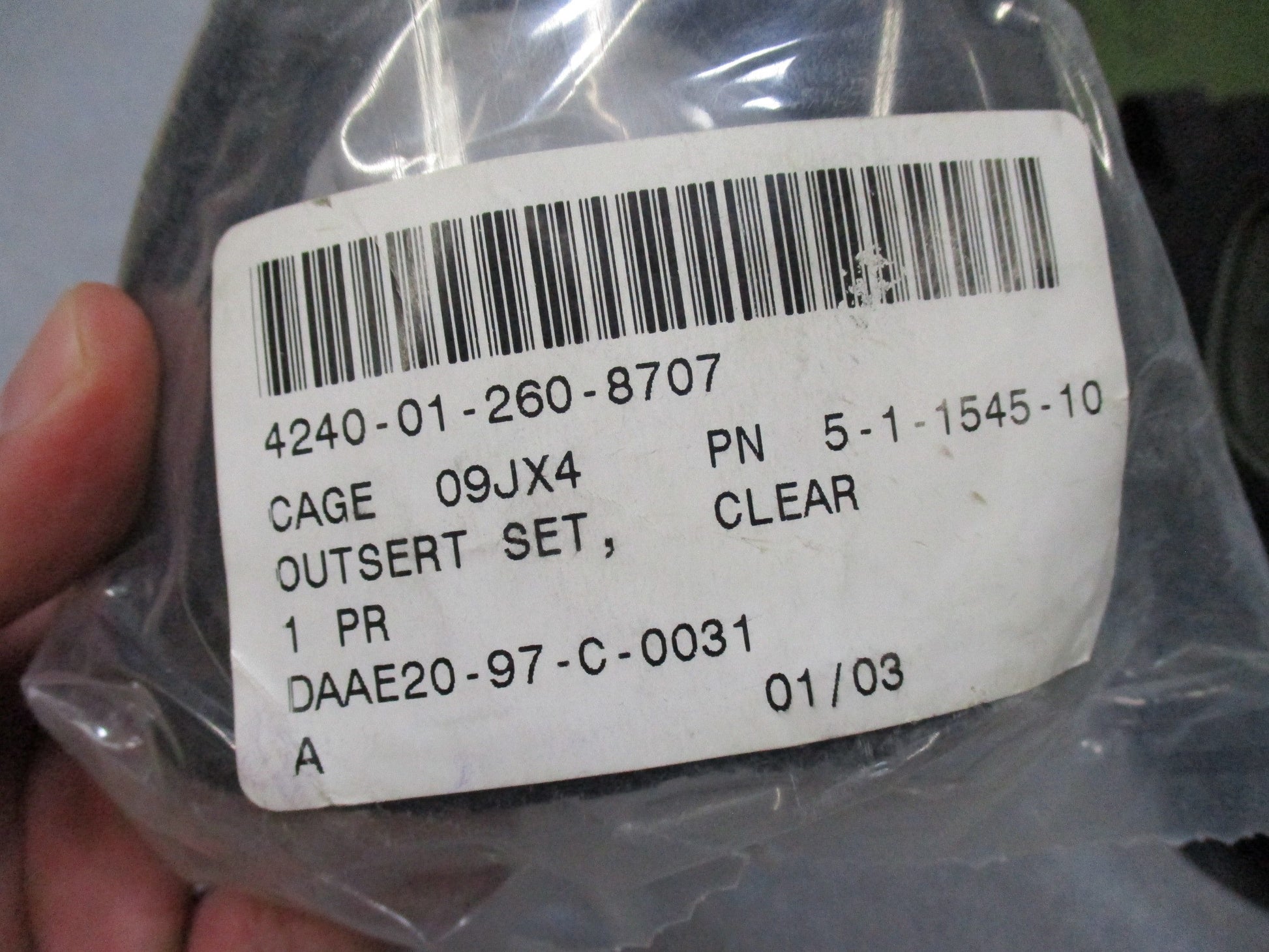 Centex Military Gear M40 gas mask with clear and dark lenses, medium size, includes bag and 40mm C2A1 filter.