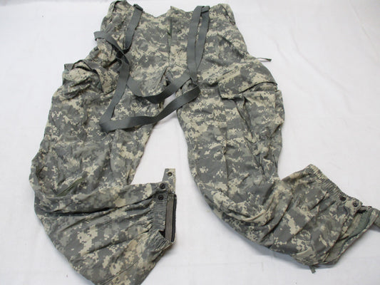USED ARMY ACU DIGITAL LEVEL 5 SOFT SHELL TROUSER COLD WEATHER PANTS MEDIUM/REG