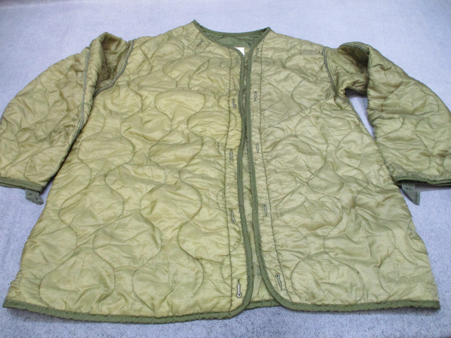 USED ARMY DRMO USGI MILITARY FISHTAIL PARKA LINER OD GREEN QUILTED INSERT SMALL - Centex Military Gear