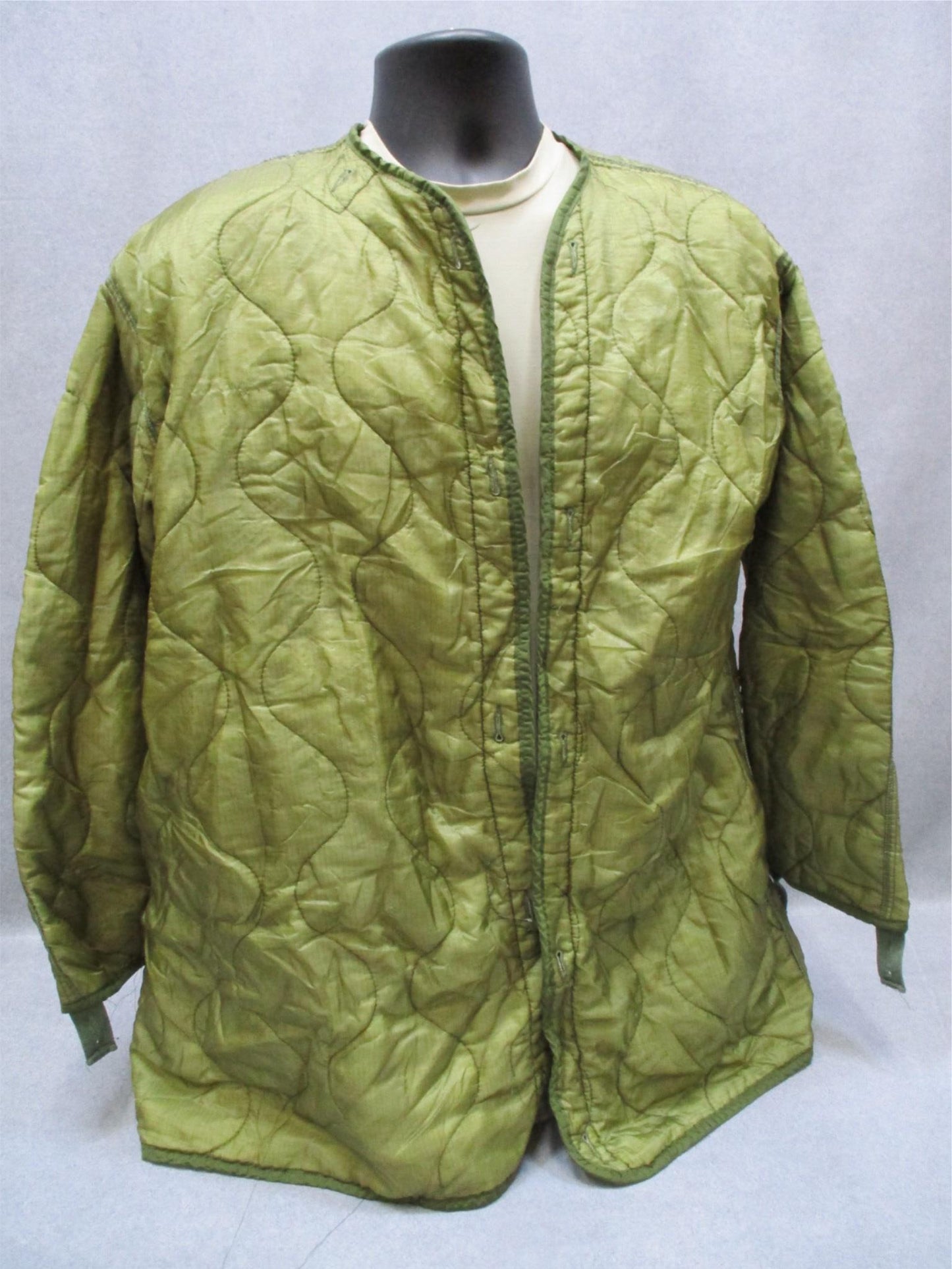 USED ARMY DRMO USGI MILITARY FISHTAIL PARKA LINER OD GREEN QUILTED INSERT SMALL - Centex Military Gear