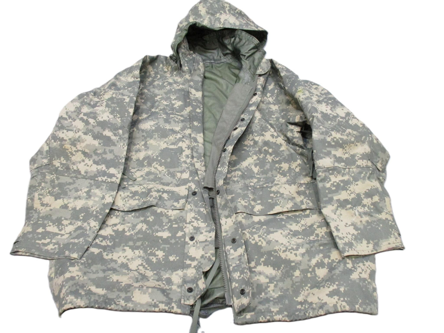 Centex Military Gear USGI Army ACU Digital Cold/Wet Weather GORE-TEX Jacket, large/regular size, in UCP camouflage.