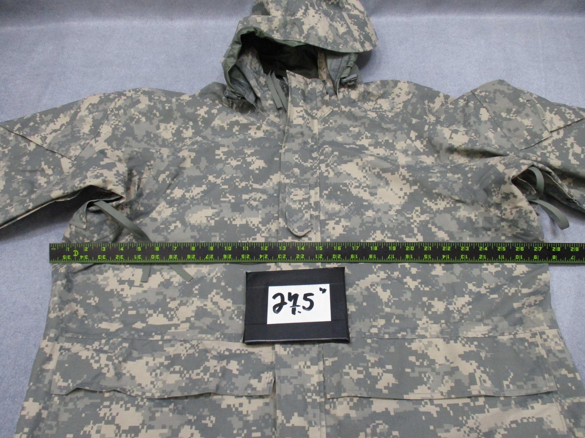 Centex Military Gear USGI Army ACU digital camouflage Gore-Tex cold and wet weather jacket, large/regular size, UCP pattern.