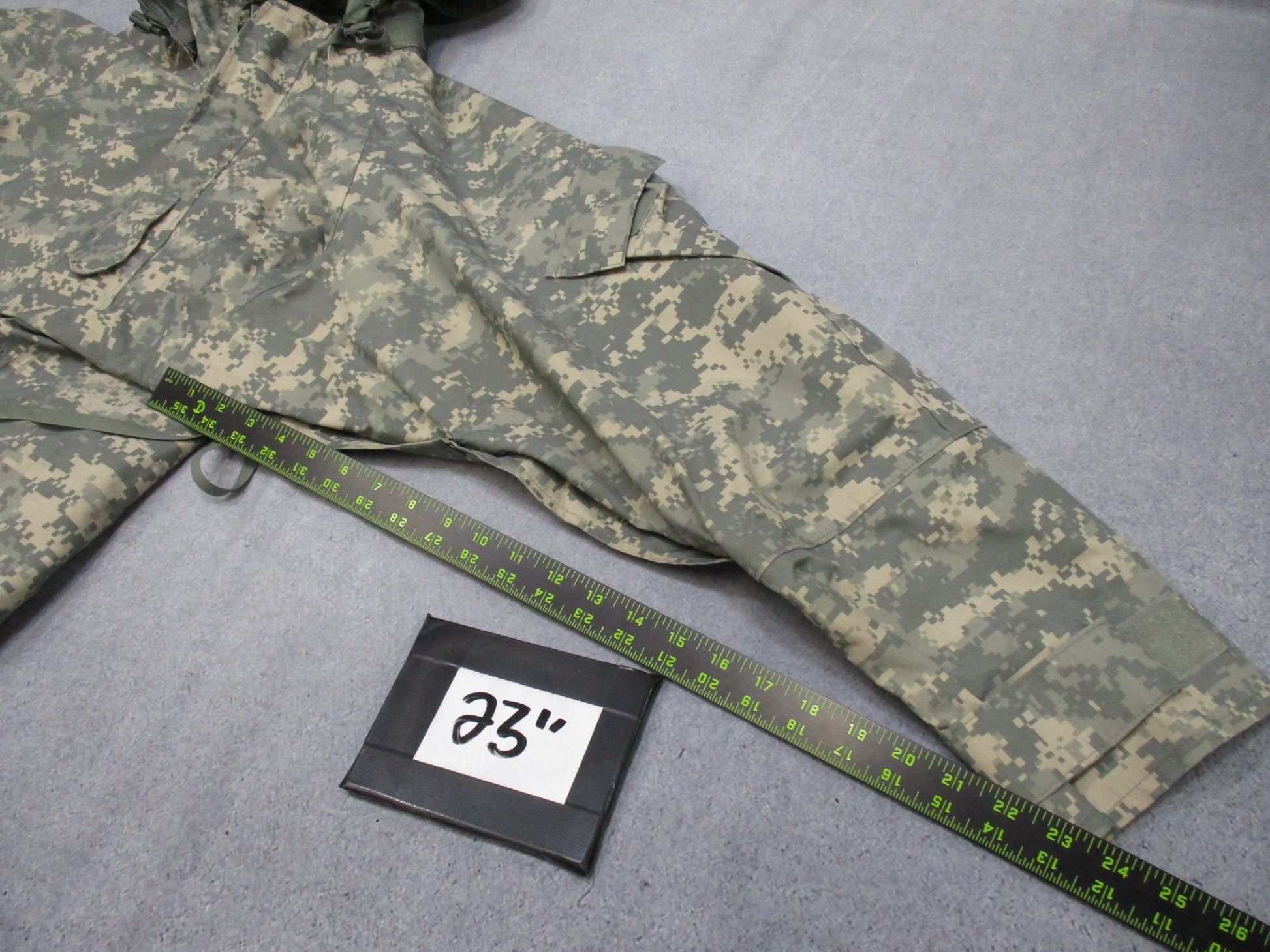 USGI Army ACU digital camouflage Gore-Tex cold/wet weather jacket, large/regular size, by Centex Military Gear