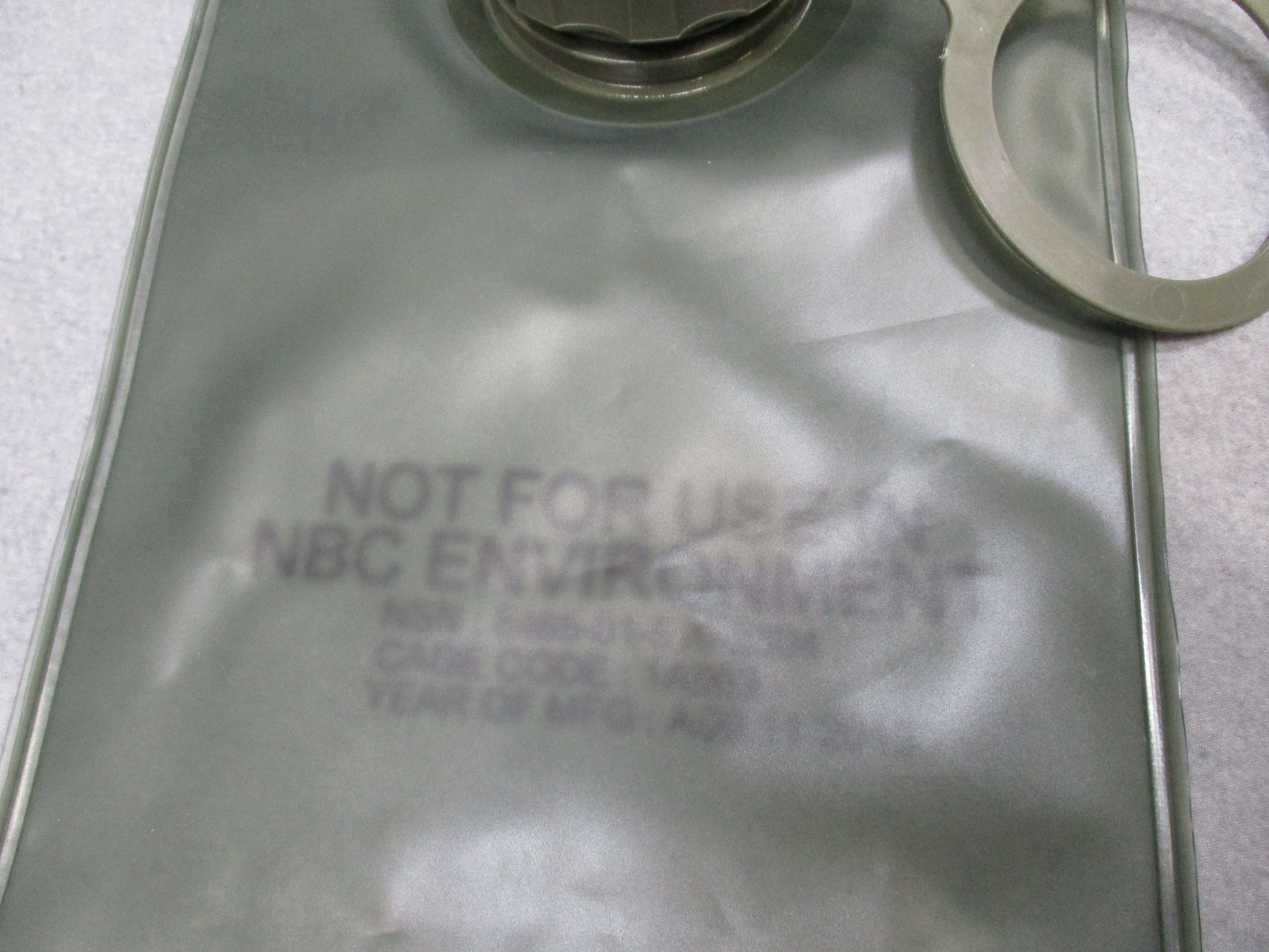 Foliage green USGI MOLLE II 3L hydration bladder by Centex Military Gear, 100oz water reservoir, new in original packaging.
