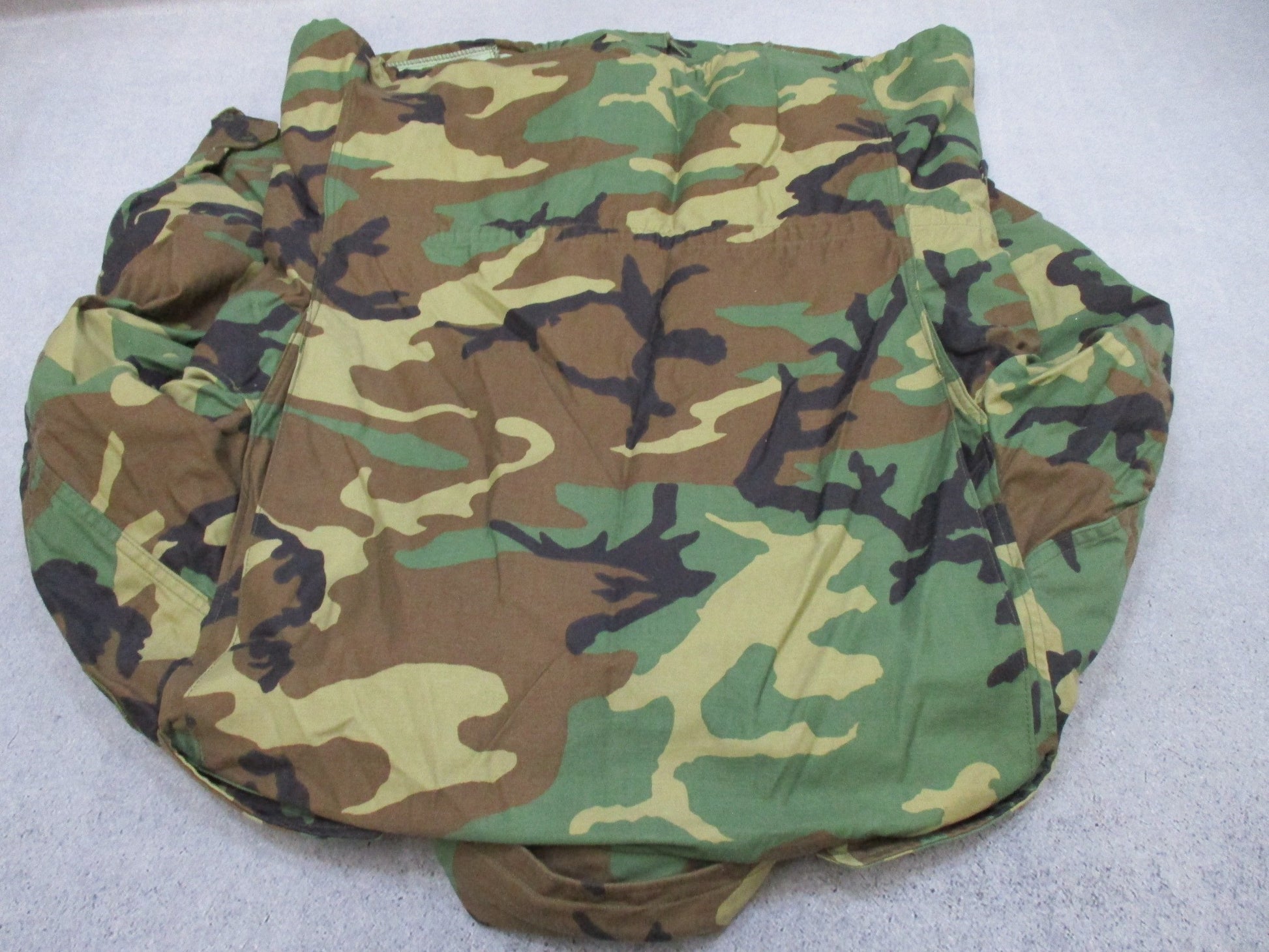 USGI M65 Field Jacket Woodland camouflage, large regular size, cold weather coat with patches, by Centex Military Gear