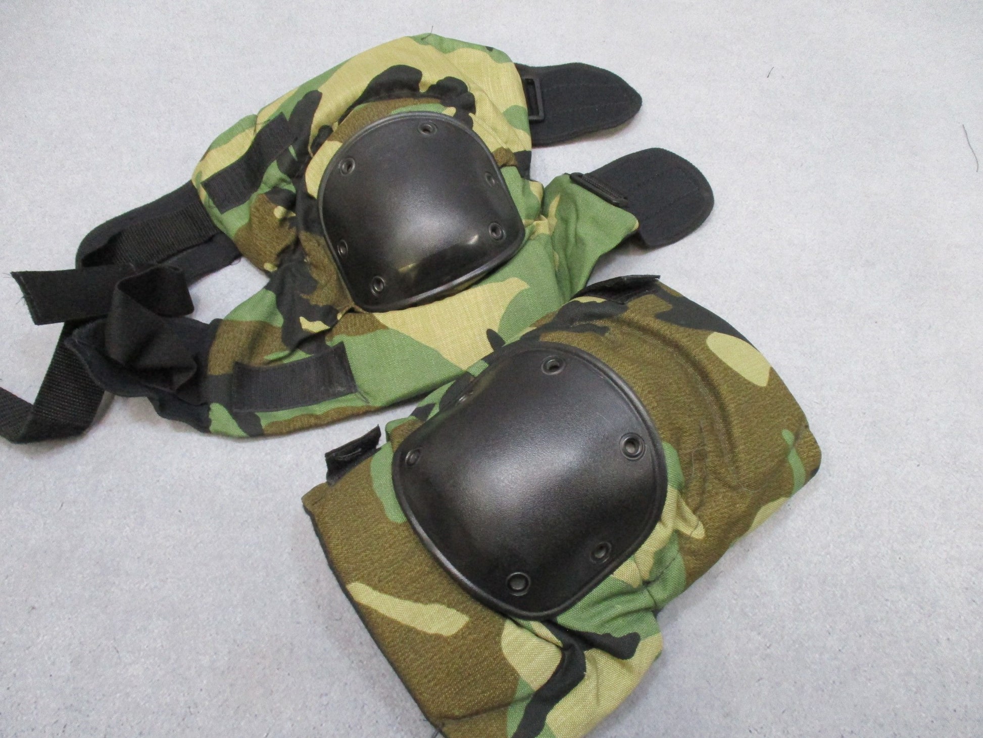 Centex Military Gear BIJAN'S BPE military knee pad set with thick, heavy-duty woodland tactical pads, large size for durability and protection.