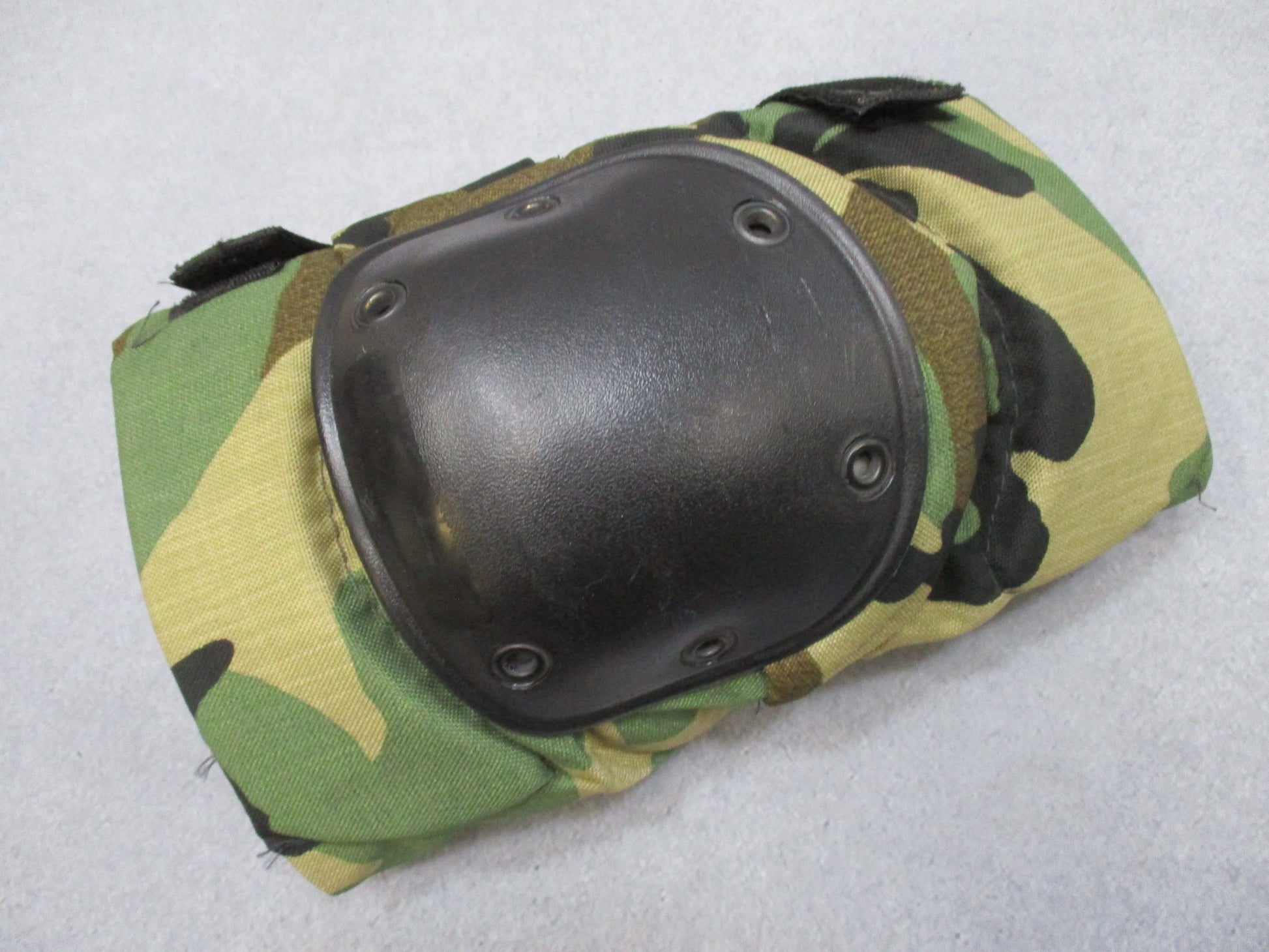 Centex Military Gear BIJAN'S BPE military knee pad set with thick, heavy-duty woodland tactical pads, large size, shown on a neutral background.