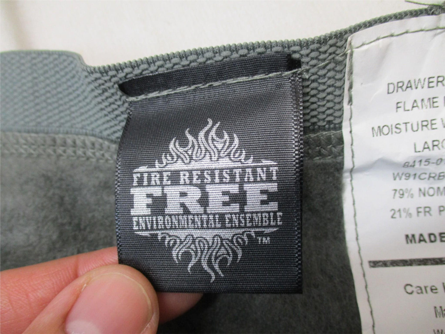 NWOT FREE DRAWER MID-WEIGHT LARGE/LONG FLAME RESISTANT PANTS FOLIAGE GREEN ARMY
