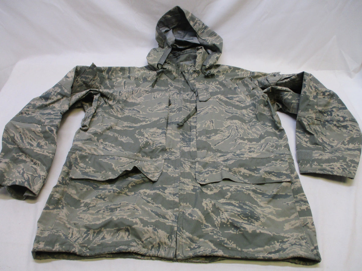USAF JACKET APECS GORE-TEX COLD/WET WEATHER PARKA SMALL/SHORT ABDU DIGITAL USED