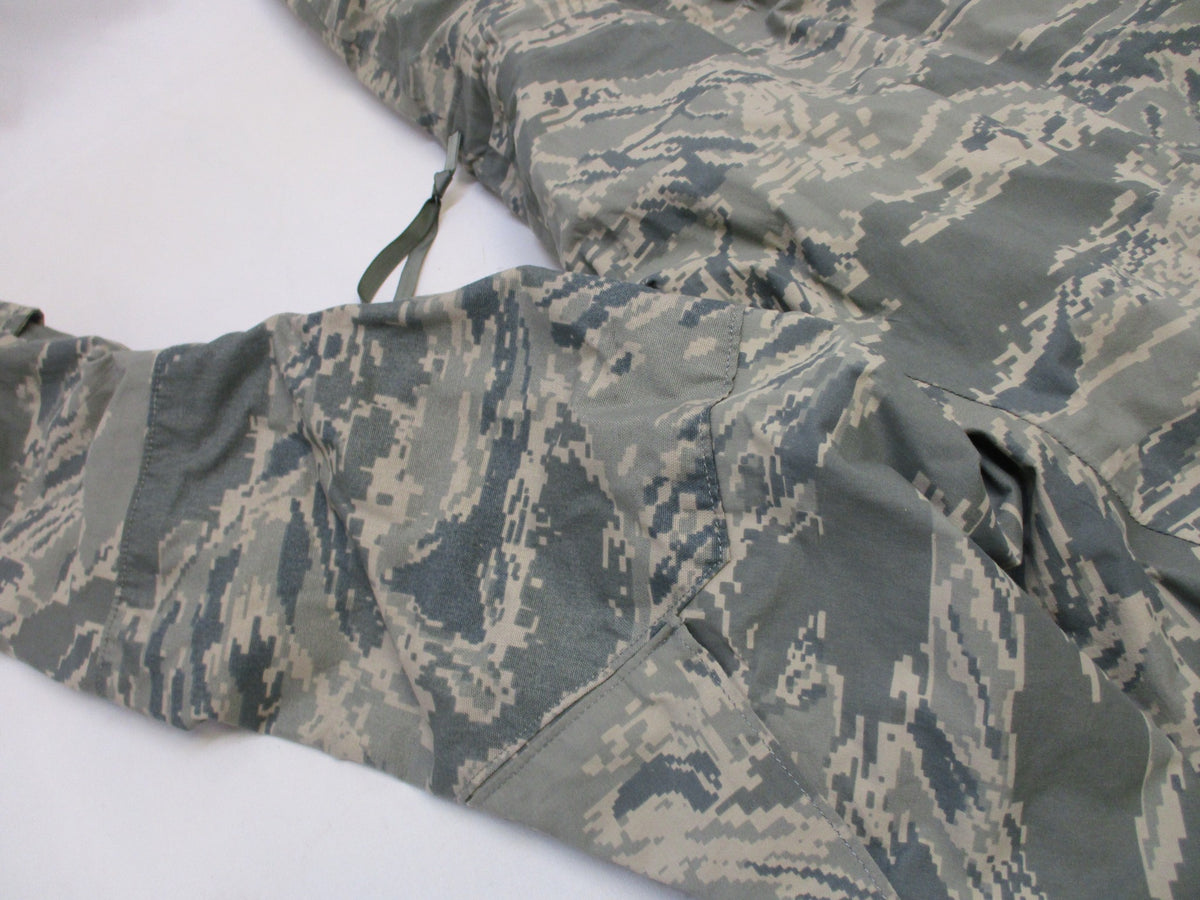 USAF JACKET APECS GORE-TEX COLD/WET WEATHER PARKA SMALL/SHORT ABDU DIGITAL USED