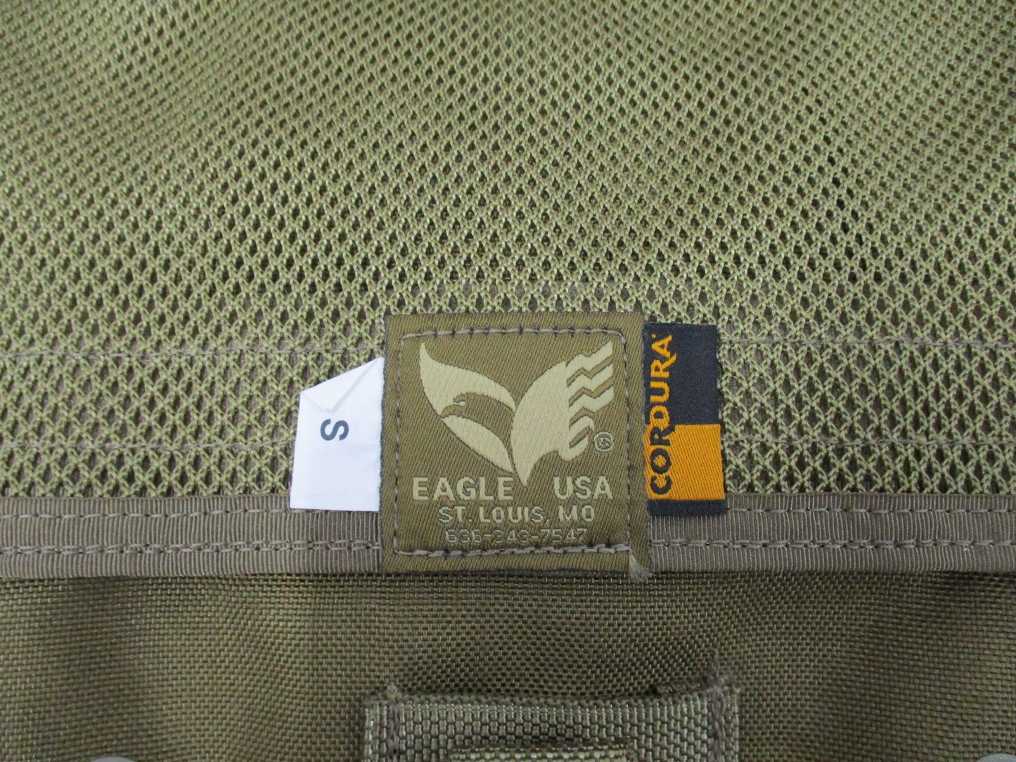 EAGLE INDUSTRIES KHAKI TAN CIRAS PLATE CARRIER (NO ARMOR) RELEASABLE VEST SMALL