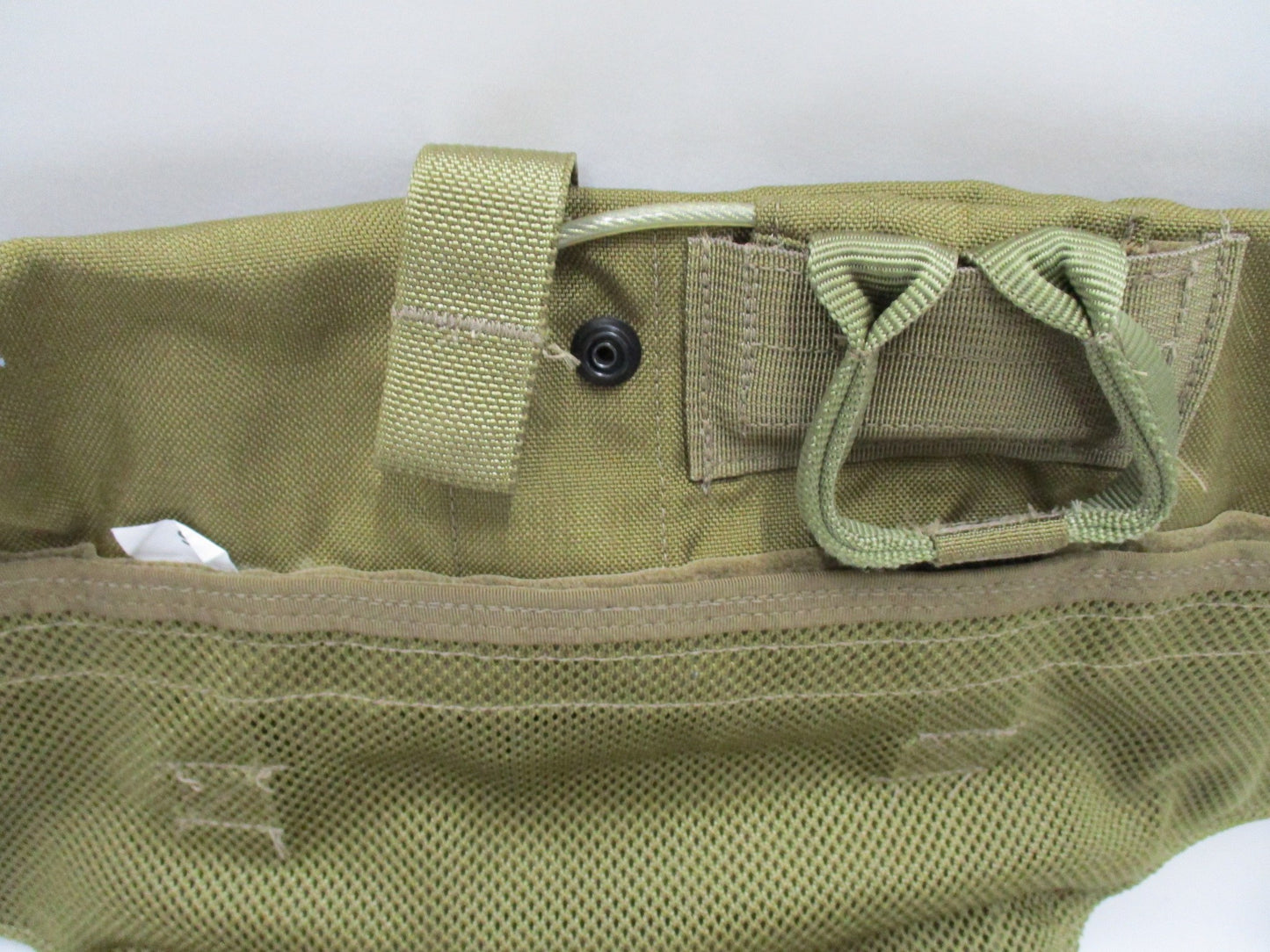 EAGLE INDUSTRIES KHAKI TAN CIRAS PLATE CARRIER (NO ARMOR) RELEASABLE VEST SMALL