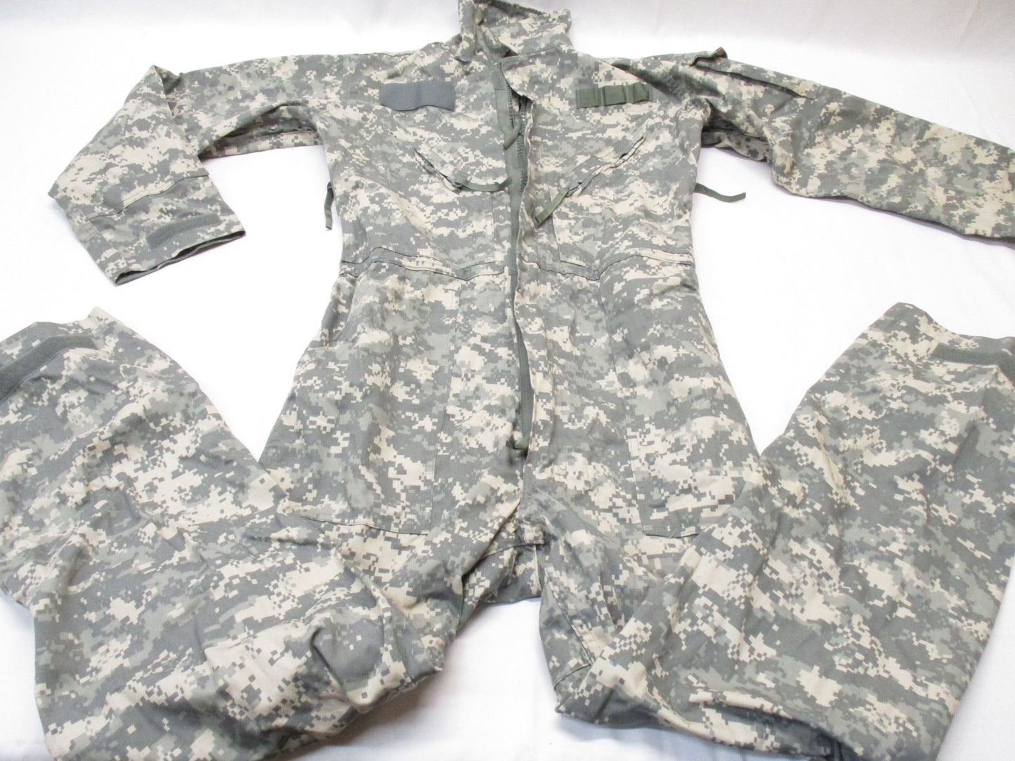 New MILITARY ARMY ISSUE MECHANIC COVERALLS UCP TYPE III SMALL ACU DIGITAL CAMO - Centex Military Gear