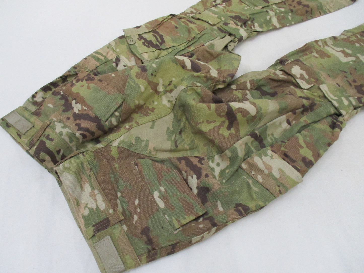 NWOT ARMY ADVANCED COMBAT PANTS W/ CRYE KNEE PAD SLOTS MEDIUM/SHORT SCORPION OCP