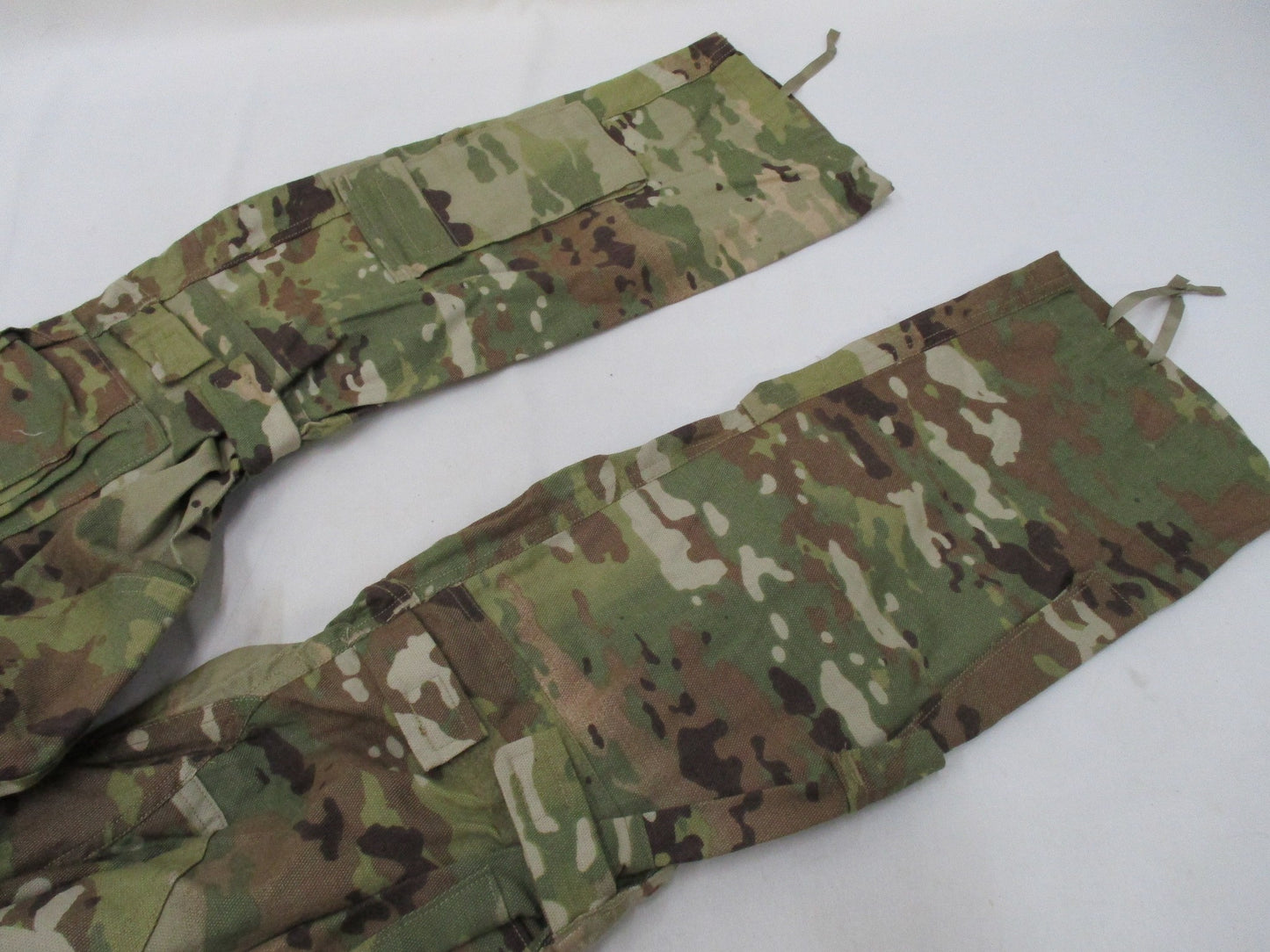 NWOT ARMY ADVANCED COMBAT PANTS W/ CRYE KNEE PAD SLOTS MEDIUM/SHORT SCORPION OCP