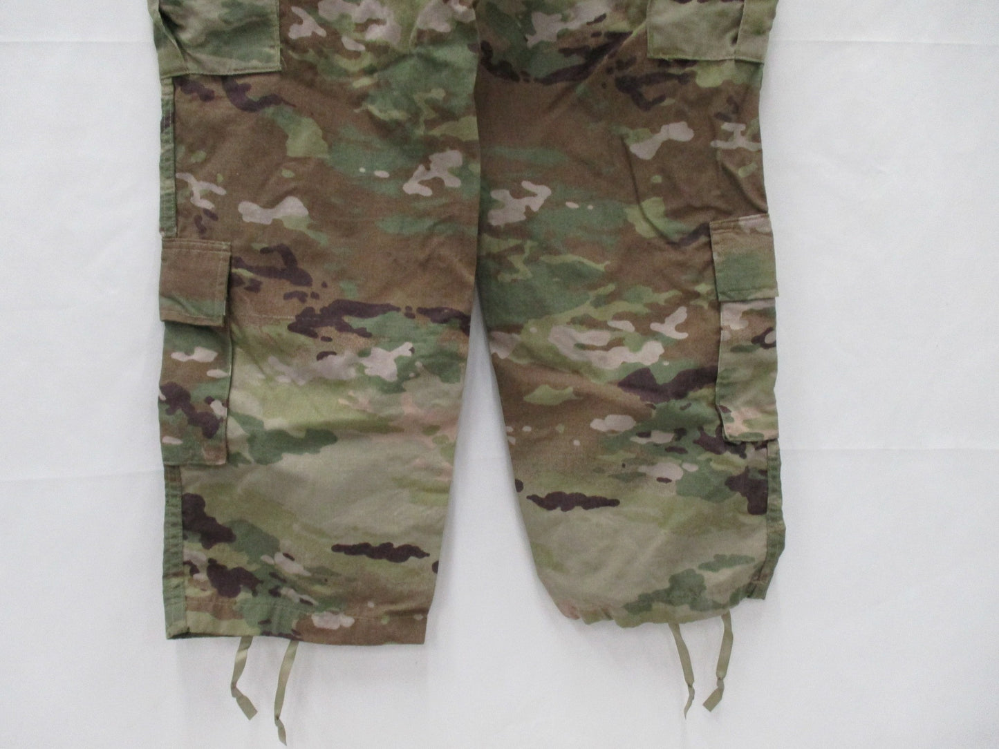 Army Scorpion W2 Medium Short Pants/Trousers FRACU 8415-01-598-9397 Multicam