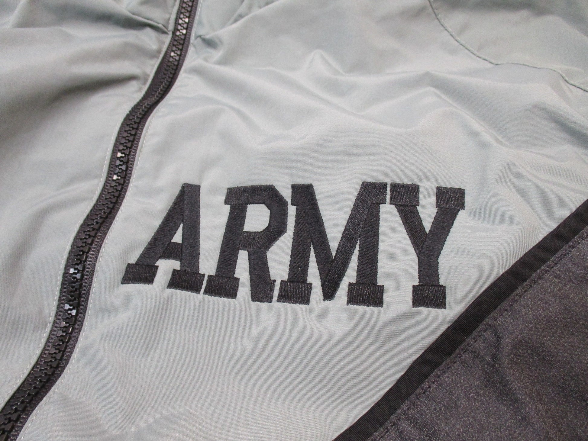 USED US ARMY GREY REFLECTIVE PT JACKET FITNESS UNIFORM COAT WIND BREAKER WARM-UP - Centex Military Gear