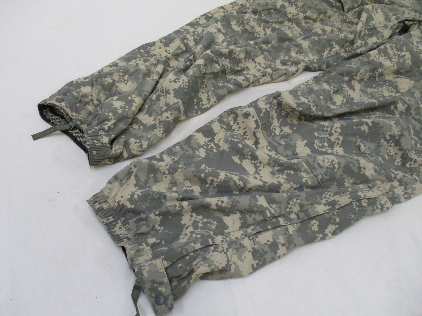 ARMY ACU DIGITAL LEVEL 5 SOFT SHELL TROUSER COLD WEATHER PANTS X-LARGE/X-LONG
