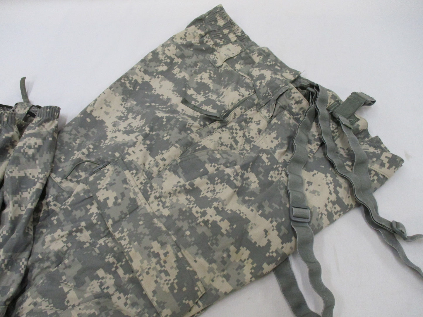 ARMY ACU DIGITAL LEVEL 5 SOFT SHELL TROUSER COLD WEATHER PANTS X-LARGE/X-LONG