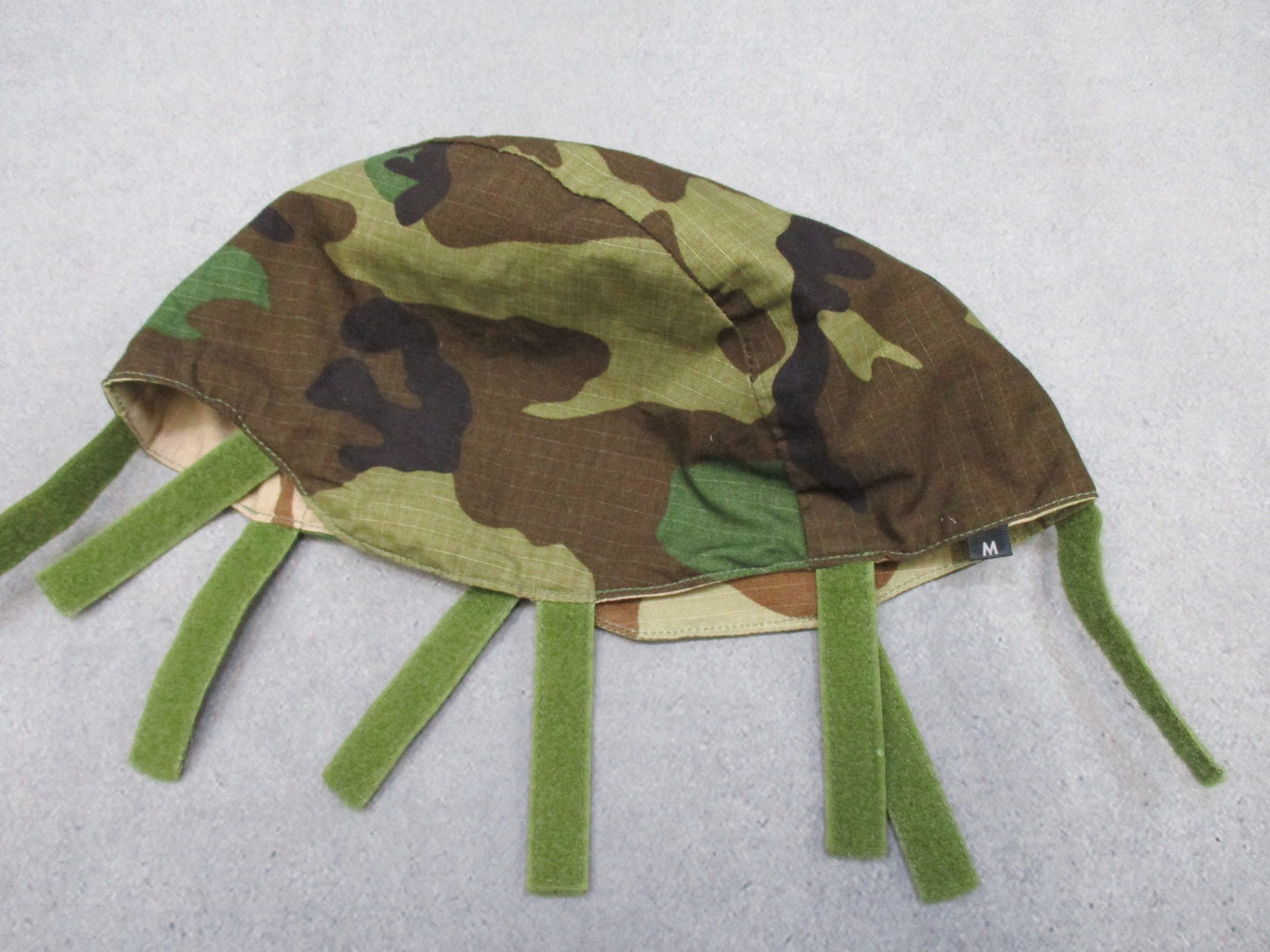 ACH Helmet Cover Medium Reversible Woodland Desert Camo Hook Loop