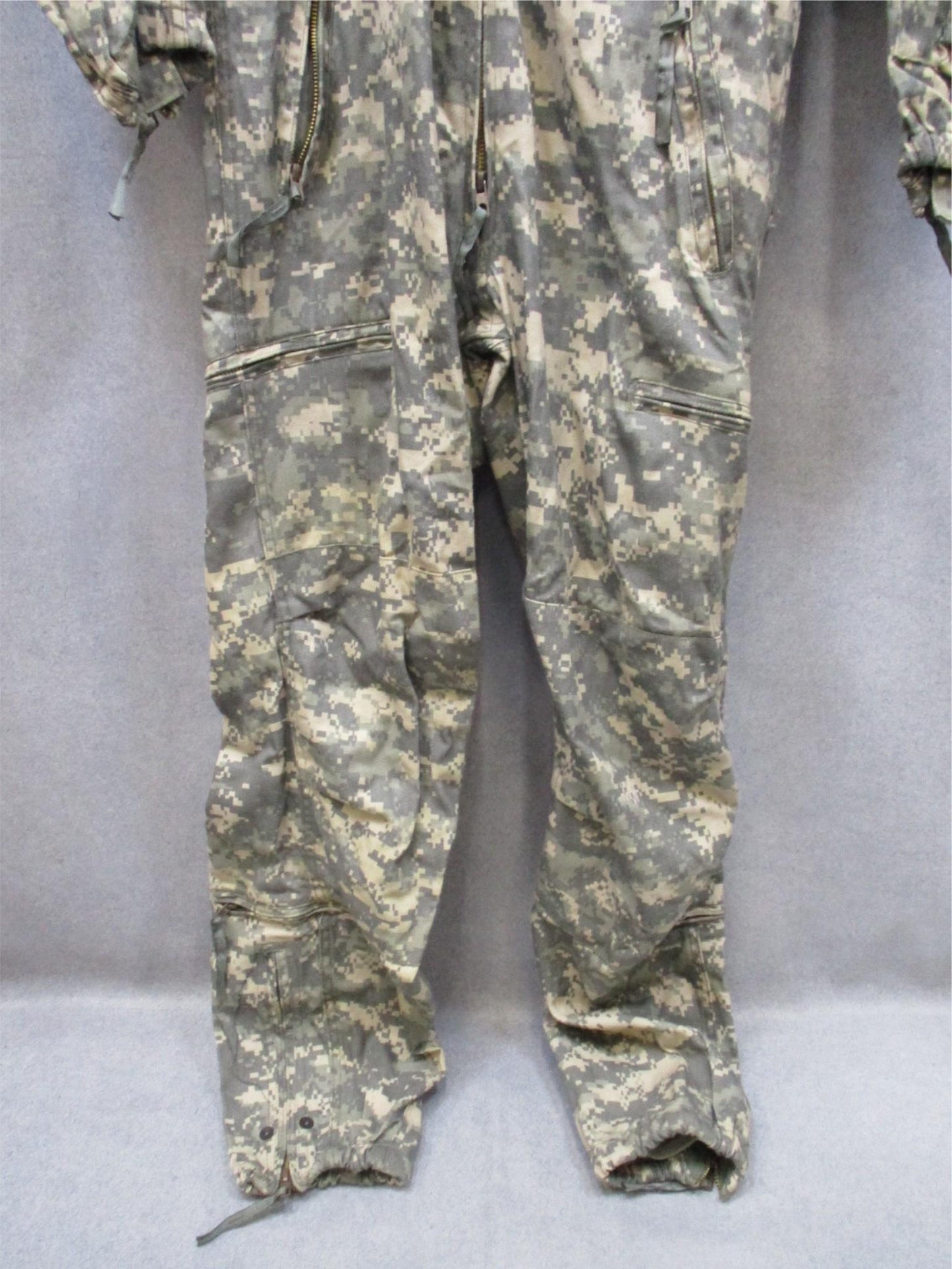 ARMY IMPROVED CREWMAN COVERALLS ACU DIGITAL CVC SMALL/LONG 8415-01-560-5015