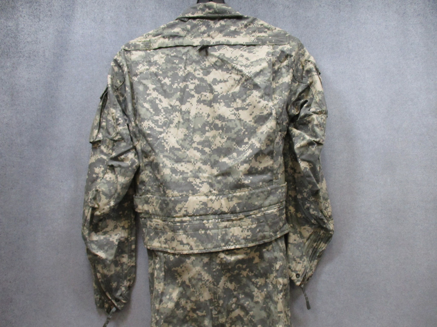 ARMY IMPROVED CREWMAN COVERALLS ACU DIGITAL CVC SMALL/LONG 8415-01-560-5015