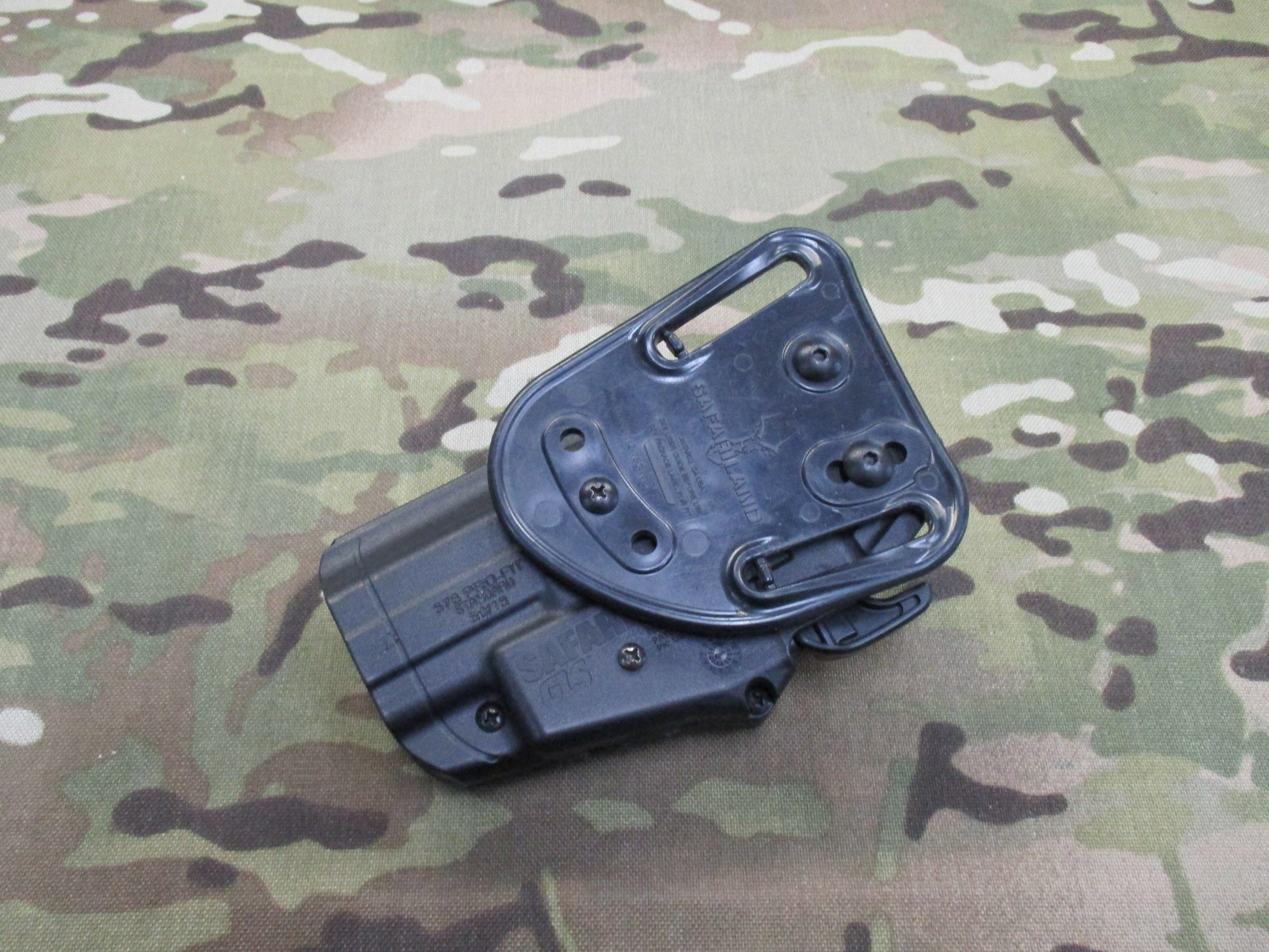 SAFARILAND UNIVERSAL FIT HOLSTER STANDARD SIZE 578 PRO-FIT GLK17, S&W, H&K45, RH - Centex Military Gear