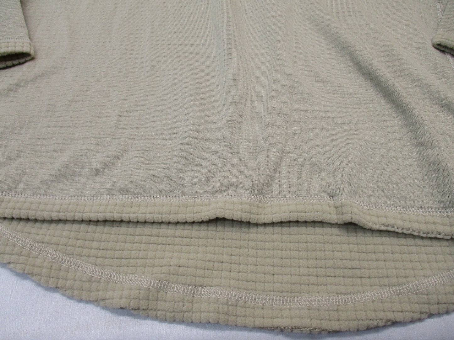NEW GEN III ARMY TAN WAFFLE TOP SMALL/REG GRID FLEECE MID-WEIGHT SHIRT LEVEL 2 - Centex Military Gear