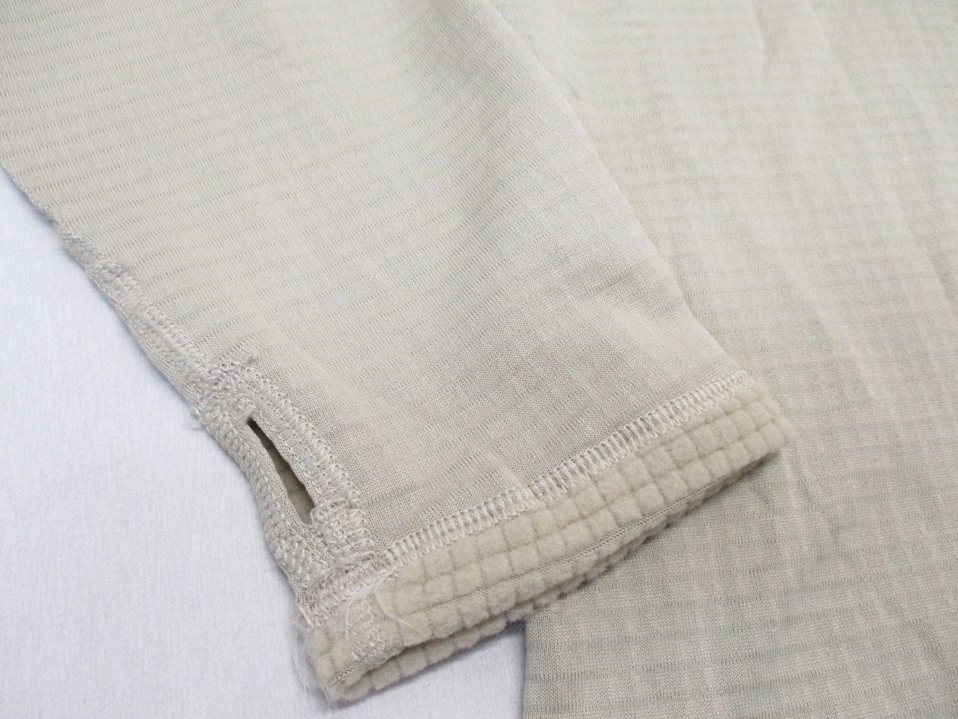NEW GEN III ARMY TAN WAFFLE TOP SMALL/REG GRID FLEECE MID-WEIGHT SHIRT LEVEL 2 - Centex Military Gear