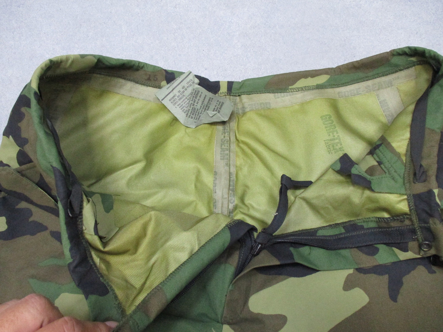 MILITARY COLD/WET WEATHER TROUSER WOODLAND BDU GORE-TEX PANTS MEDIUM/REGULAR