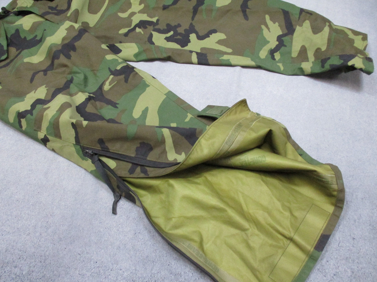 MILITARY COLD/WET WEATHER TROUSER WOODLAND BDU GORE-TEX PANTS MEDIUM/REGULAR