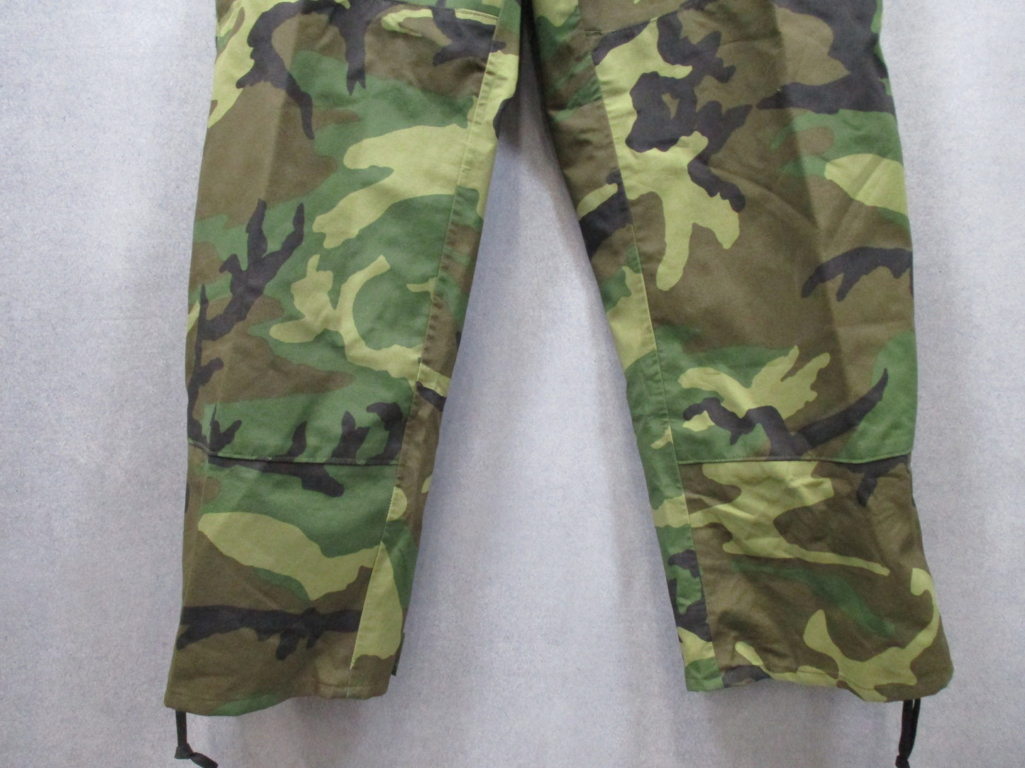 MILITARY COLD/WET WEATHER TROUSER WOODLAND BDU GORE-TEX PANTS MEDIUM/REGULAR