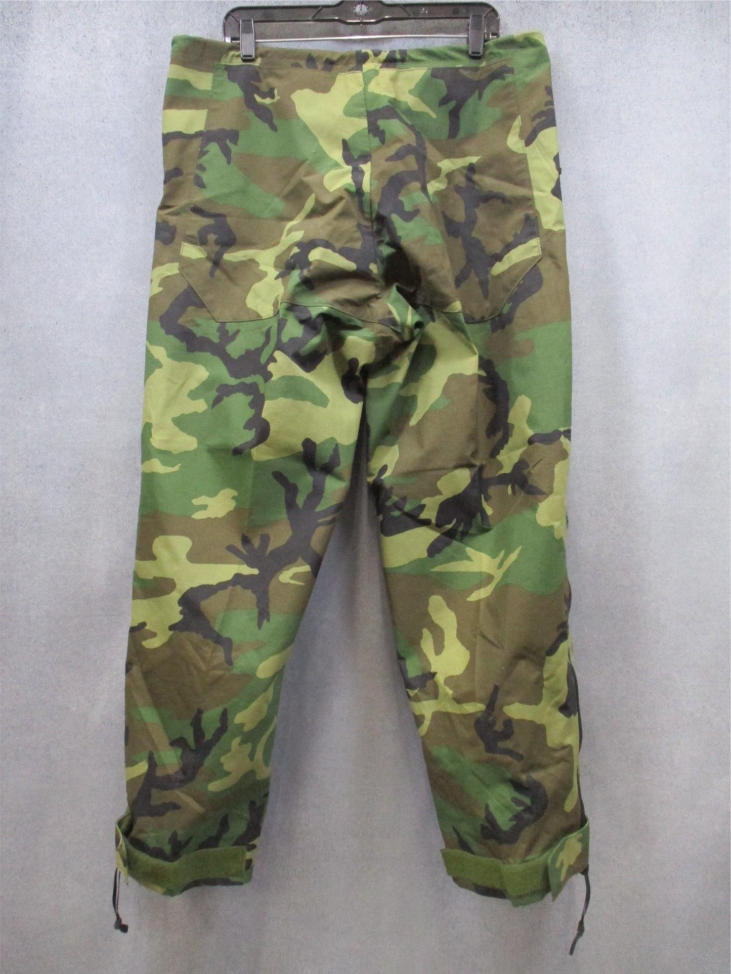 MILITARY COLD/WET WEATHER TROUSER WOODLAND BDU GORE-TEX PANTS MEDIUM/REGULAR