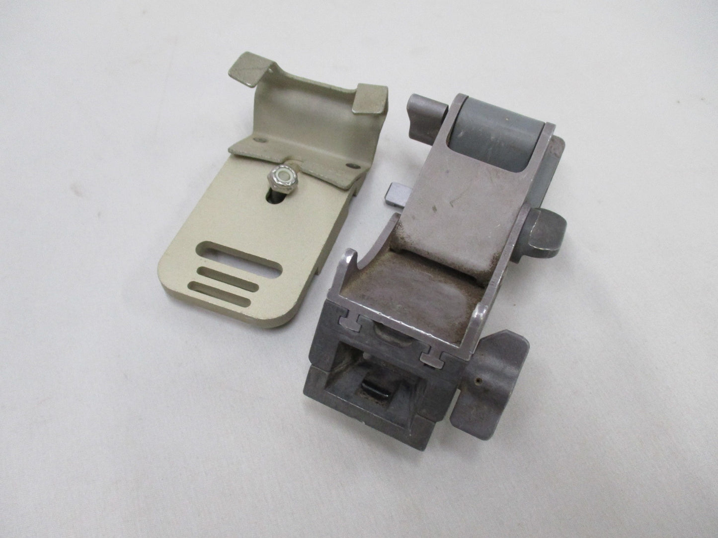 US MILITARY NIGHT VISION HELMET MOUNT NOROTOS RHINO II TITANIUM HORN w. BRACKET